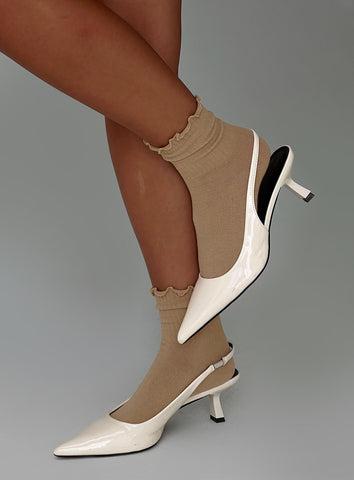 Comes And Goes Frill Socks Beige Product Image
