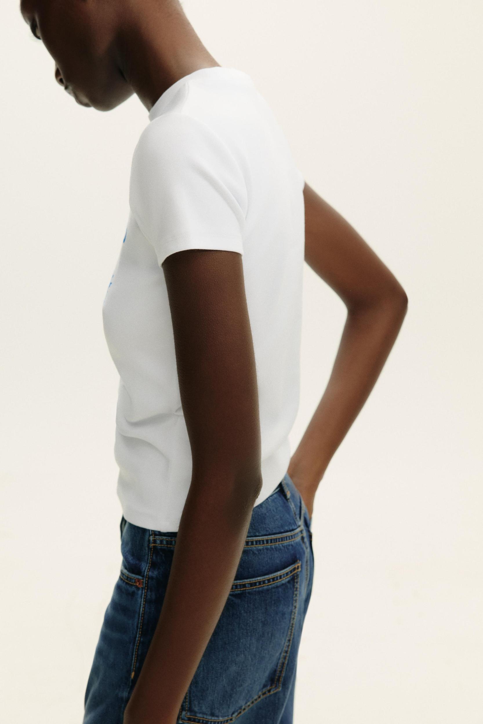 TEXT PRINT T-SHIRT Product Image