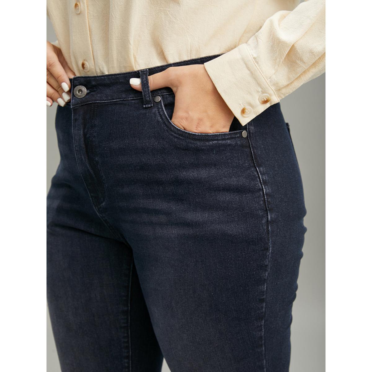 Plus Size Flare Leg Pocket Dark Wash Jeans Women Midnight Casual Plain Plain High stretch Pocket Jeans BloomChic 12/L Product Image