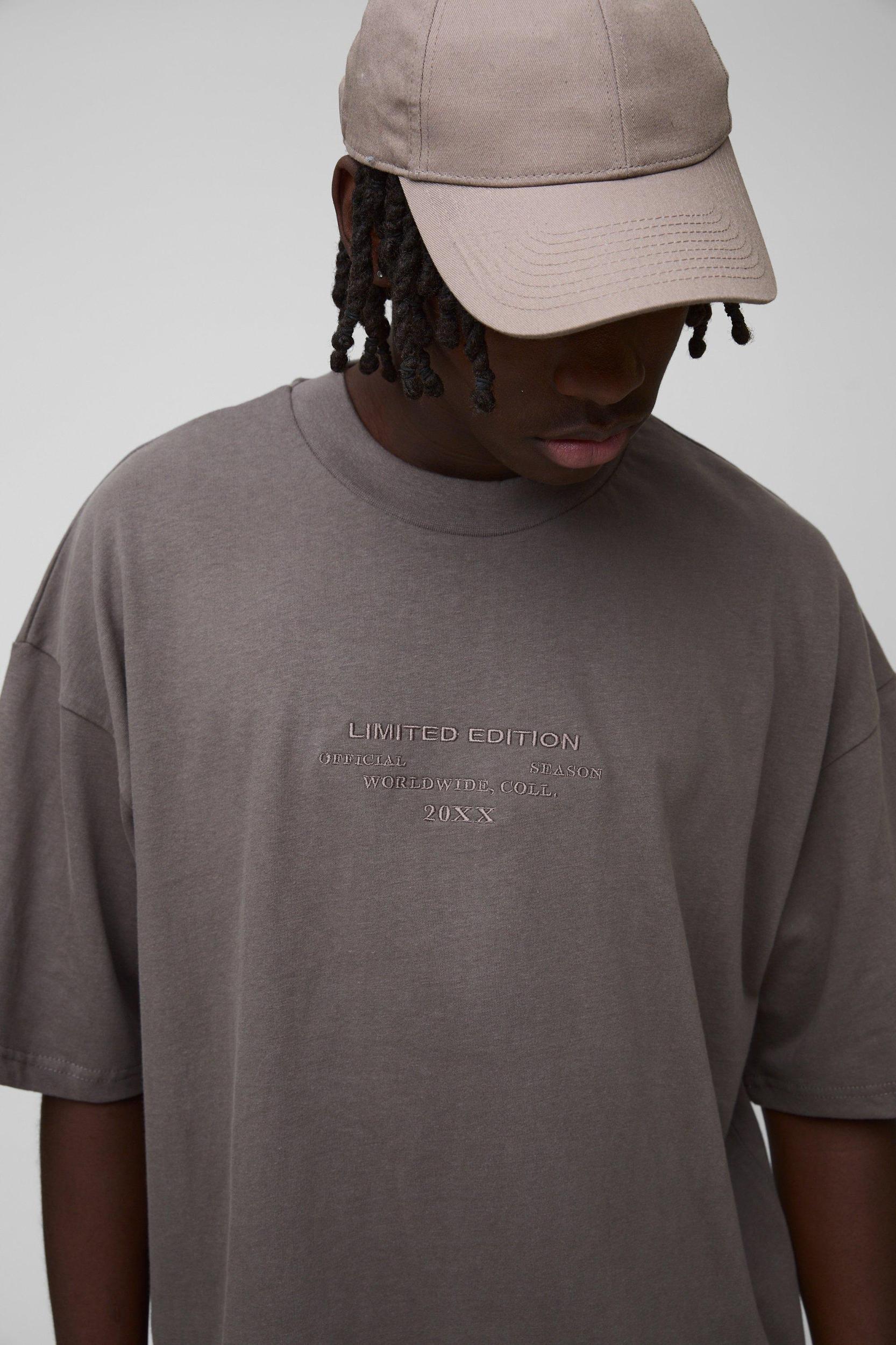 Oversized Boxy Extended Neck Peached Heavyweight T-shirt | boohooMAN USA Product Image