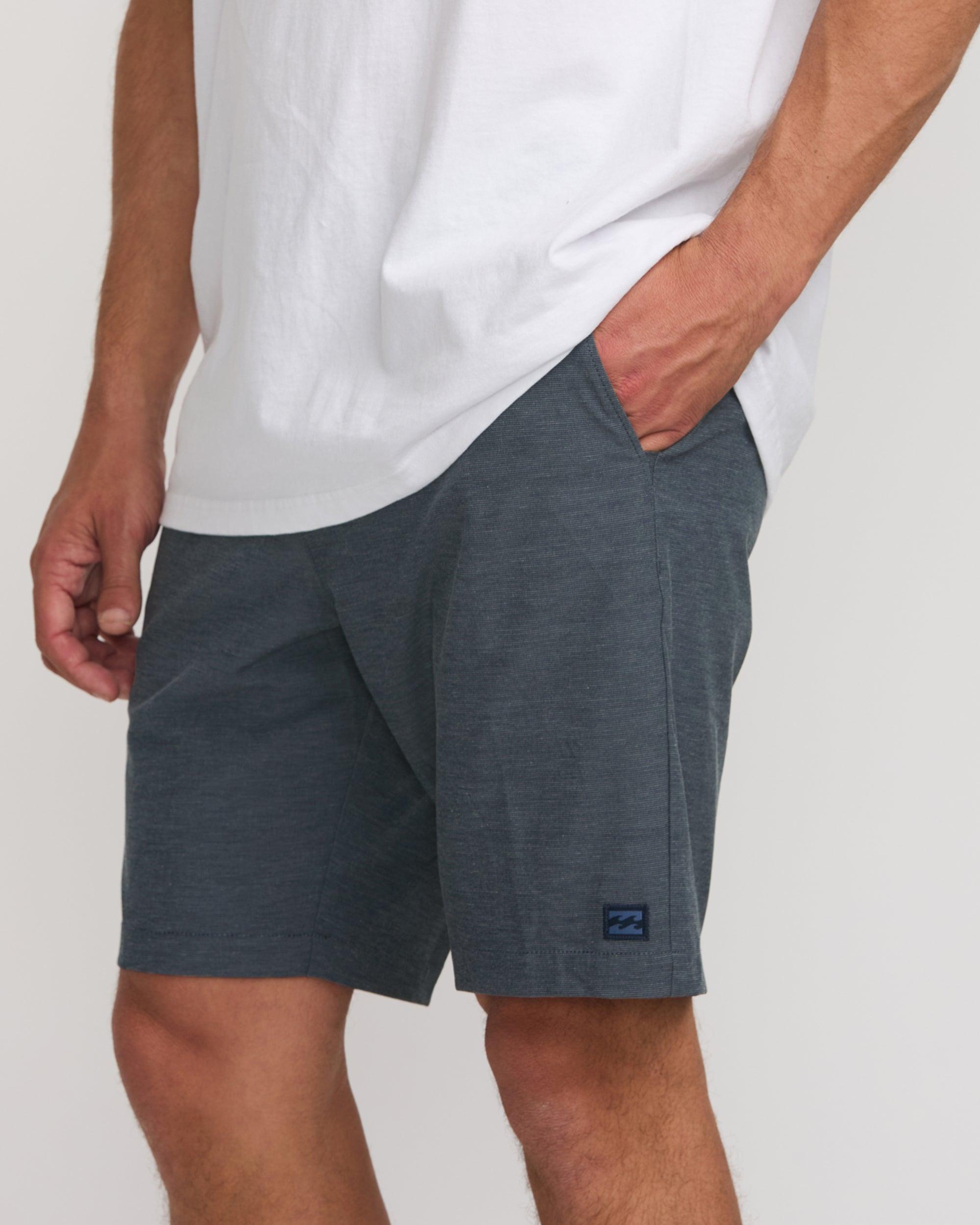 Crossfire Submersible 19" Hybrid Shorts - Navy Male Product Image