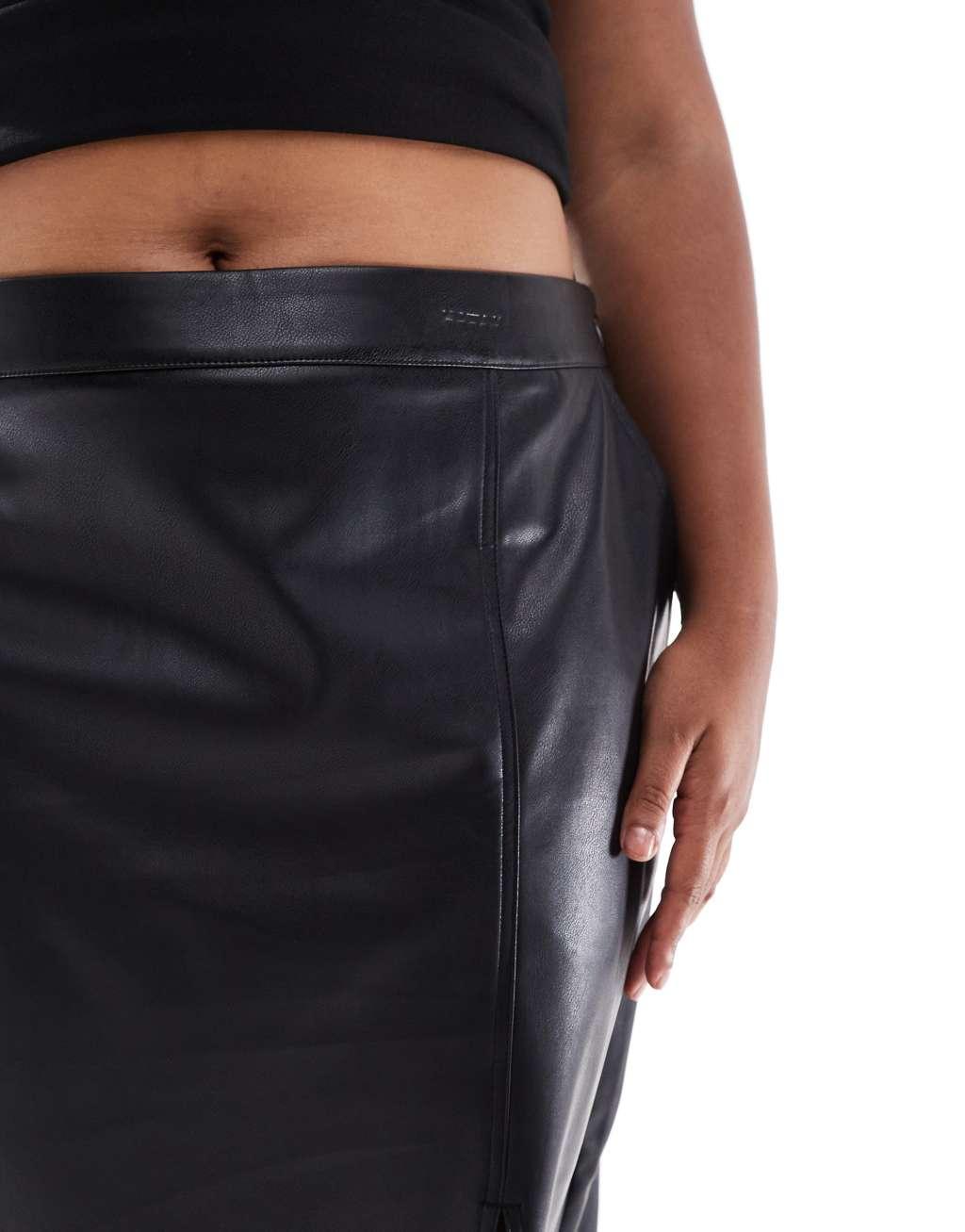 ASOS DESIGN Curve leather look maxi skirt with side split in black Product Image
