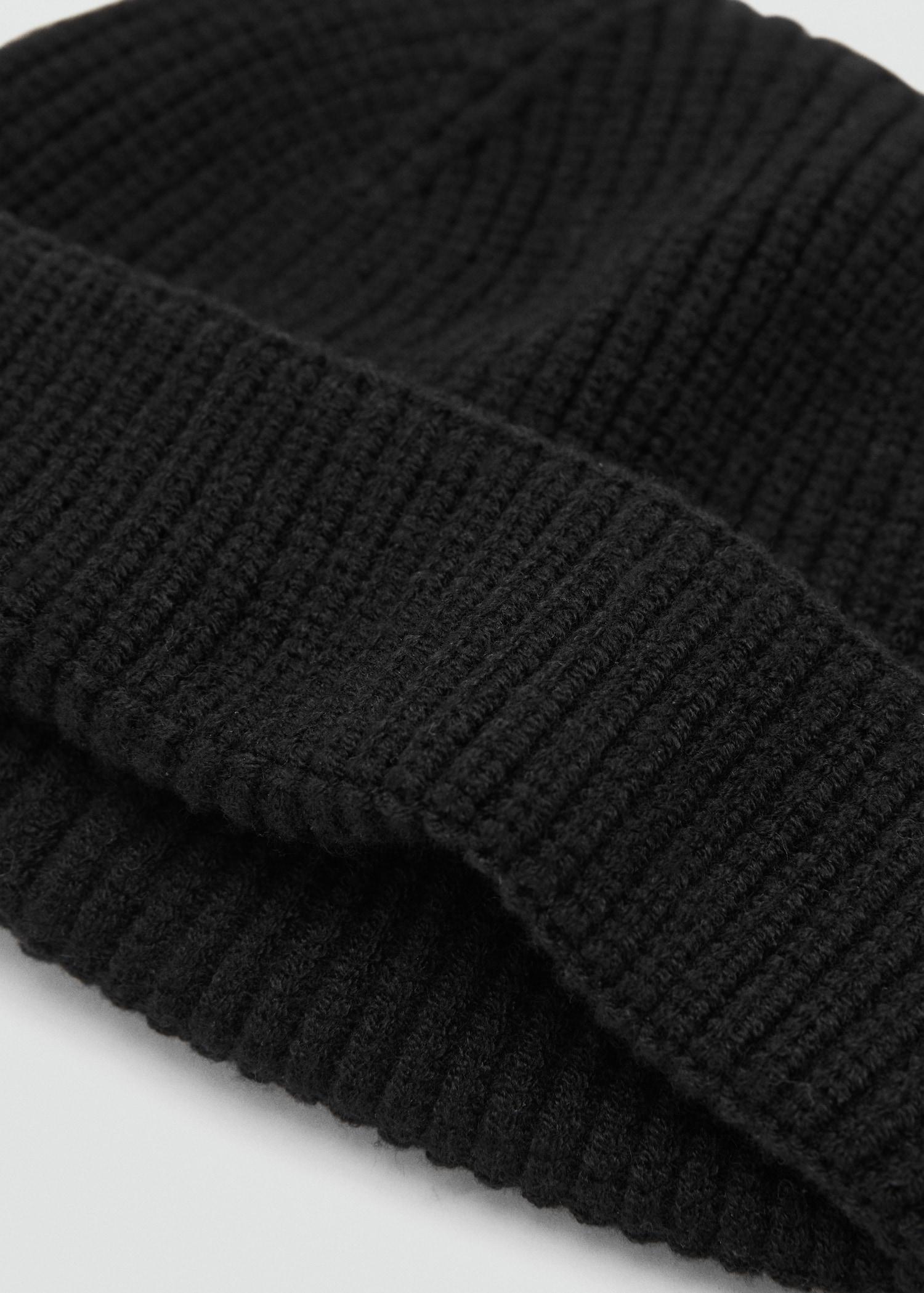 Rib-knit cap - Men | MANGO USA Product Image