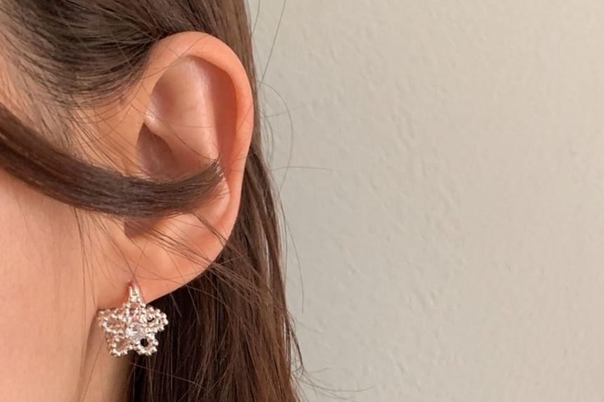 Rhinestone Flower Earrings Product Image