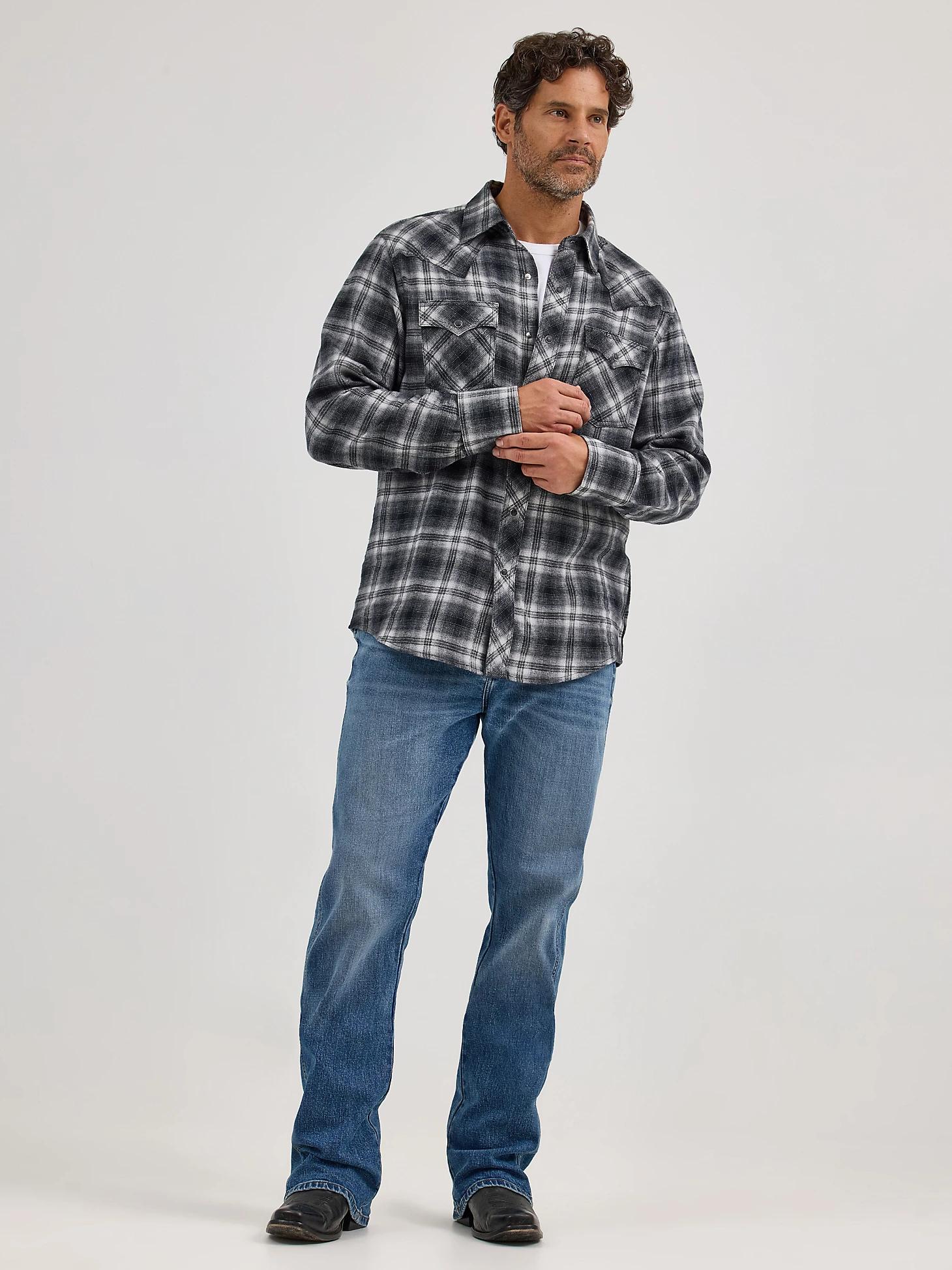 Men's Wrangler Retro® Long Sleeve Flannel Western Snap Plaid Shirt | Men's SHIRTS | Wrangler® Product Image