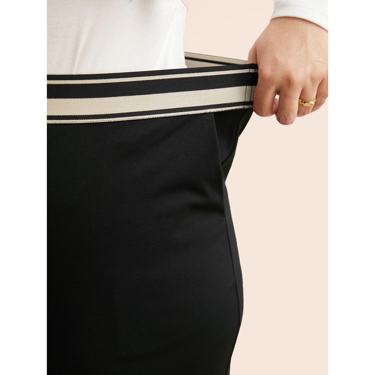 Plus Size Mid Rise Contrast Elastic Waist Pants Women Black Casual Mid Rise Everyday Pants BloomChic 18-20/2X Product Image