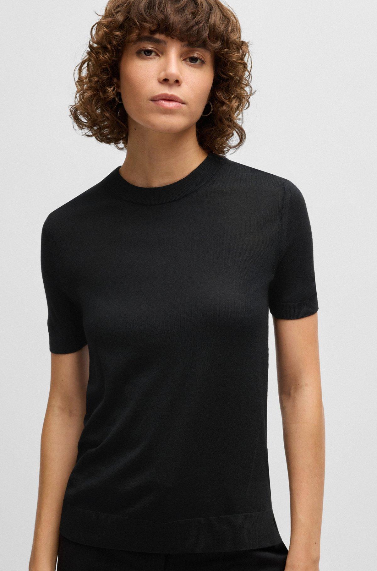 Short-sleeved sweater in Merino wool Product Image