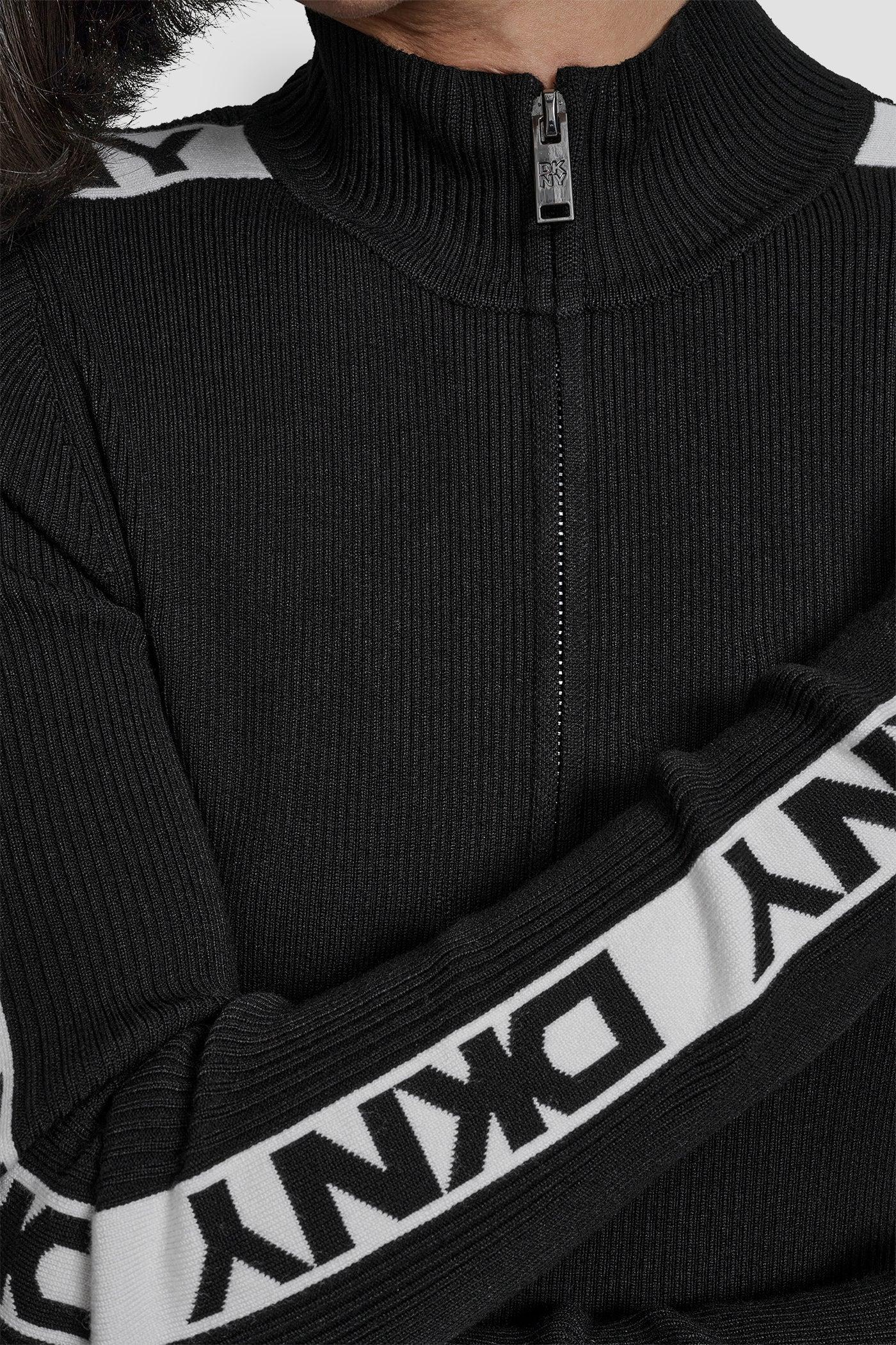 LONG SLEEVE 1/4 ZIP LOGO TAPE SWEATER Product Image