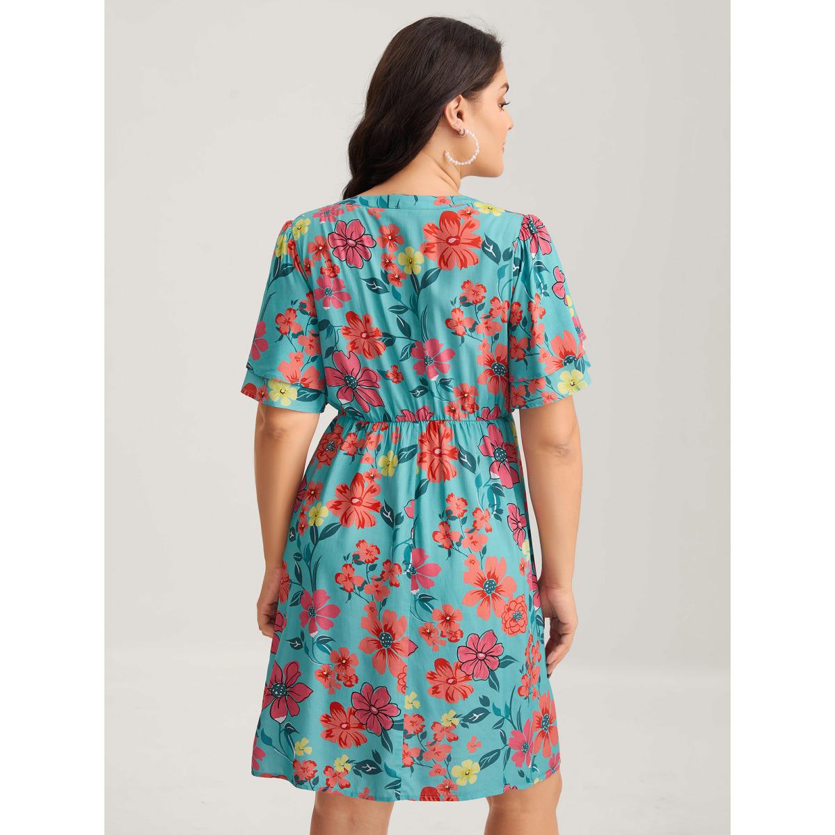 Plus Size Floral Radiance Layered Sleeve Midi Dress Malachitegreen Women Flat collar with V-notch Short sleeve Curvy BloomChic 26/4X Product Image