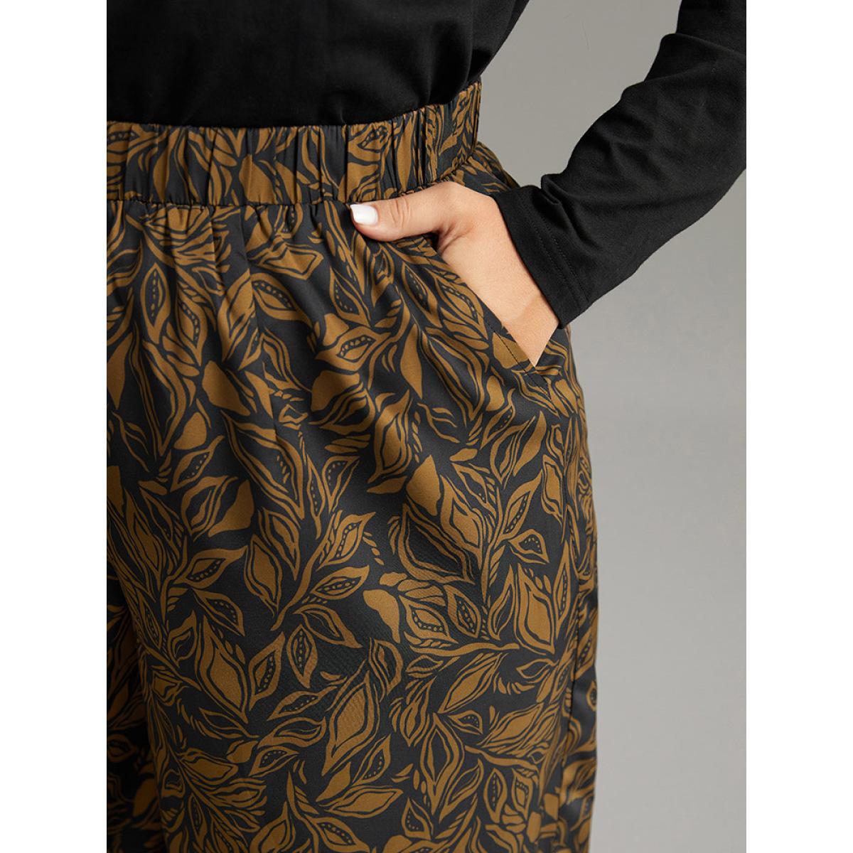 Plus Size Silhouette Floral Print Elastic Waist Wide Leg Pants Women Black Vacation Wide Leg High Rise Dailywear Pants BloomChic 12/L Product Image