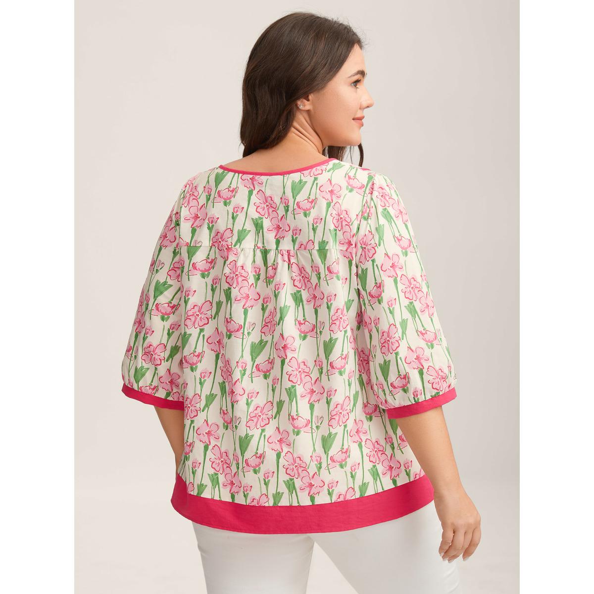 Plus Size Multicolor Blushing Floral Print Seamed Contrast Blouse Women Elbow-length sleeve V-neck Everyday-Casual Blouses BloomChic 26/4X Product Image