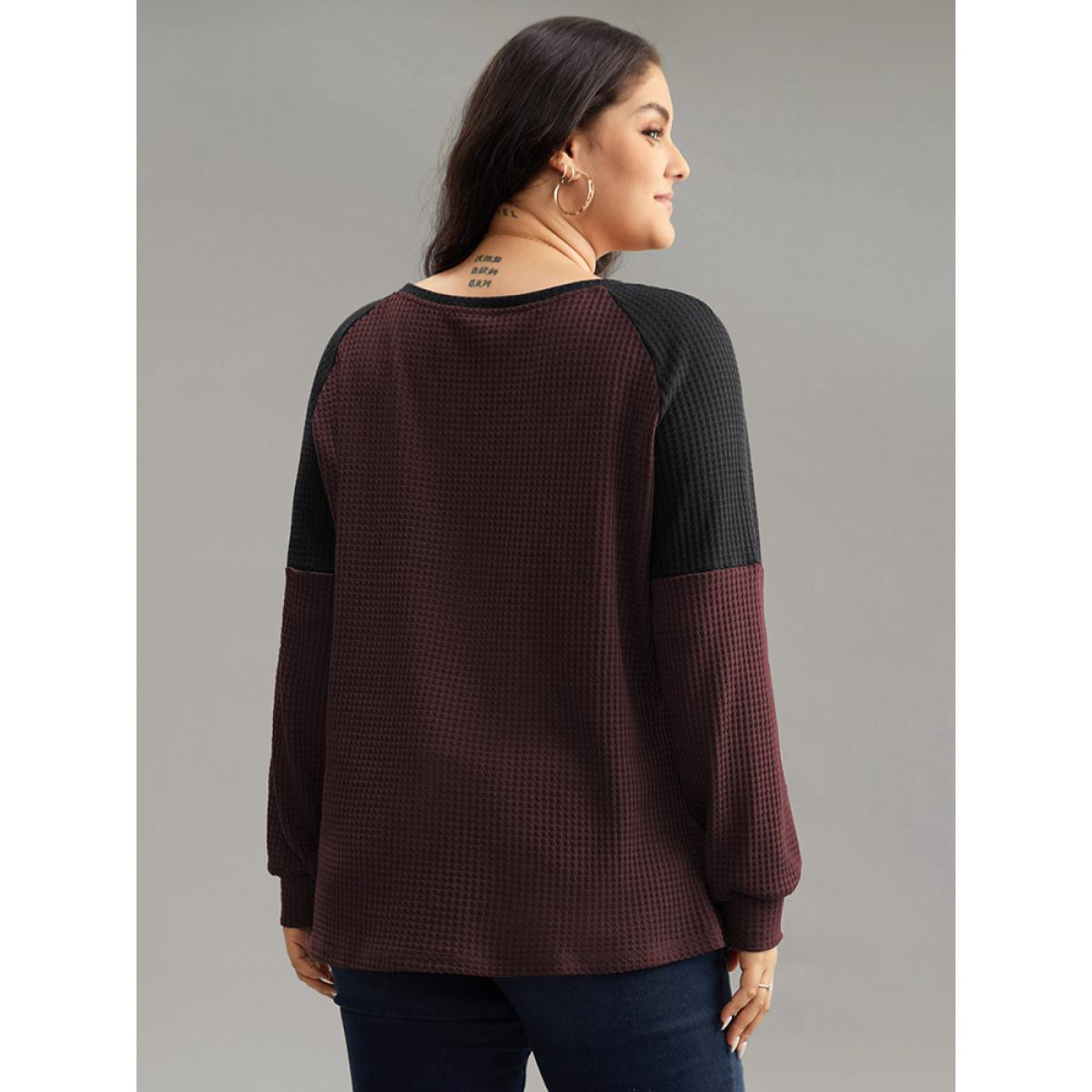 Plus Size Waffle Knit Contrast Patchwork T-shirt Burgundy Women Casual Contrast Plain Round Neck Everyday T-shirts BloomChic 26/4X Product Image