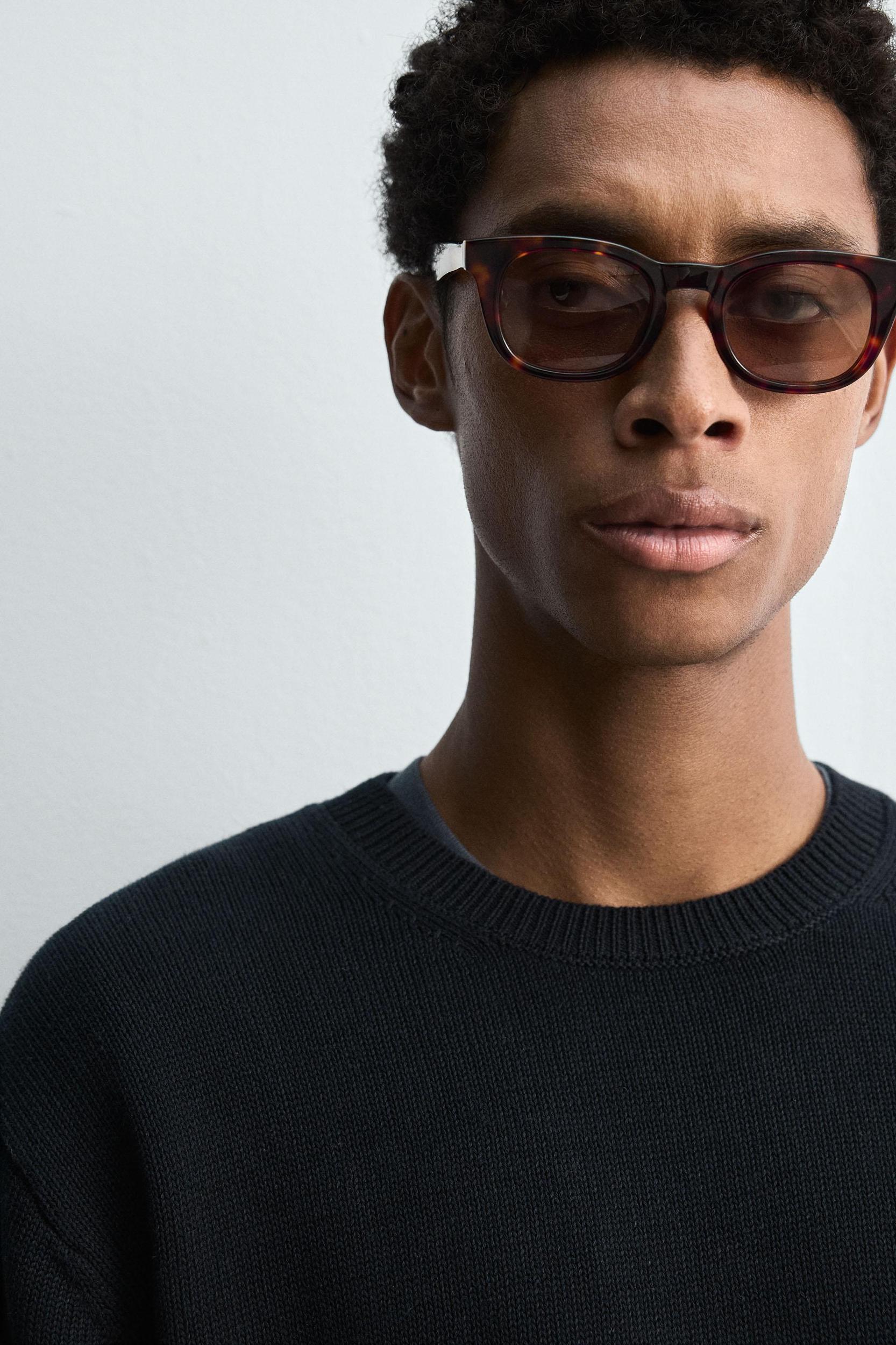 COTTON-HEMP SWEATER Product Image