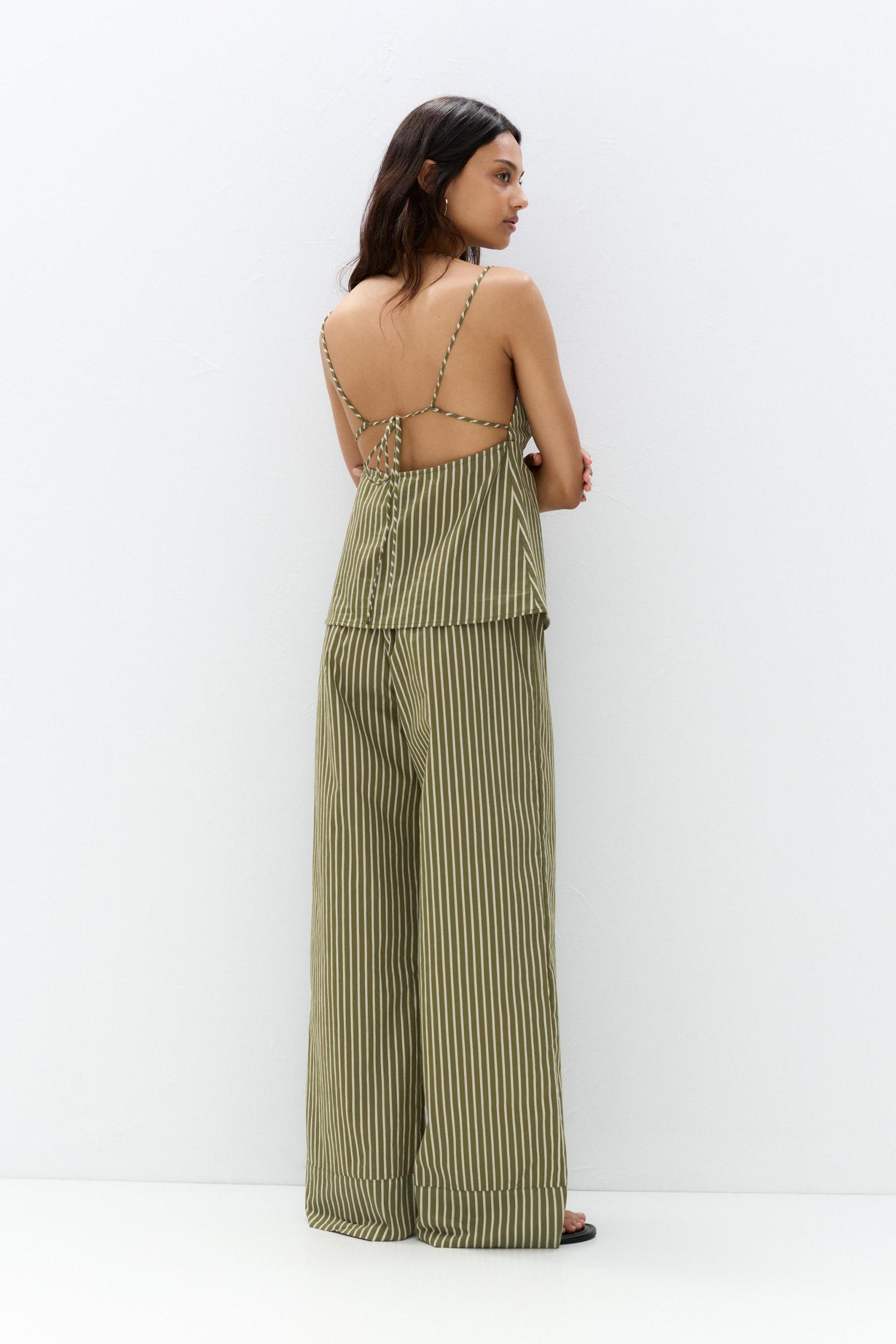 Striped top with straps Product Image
