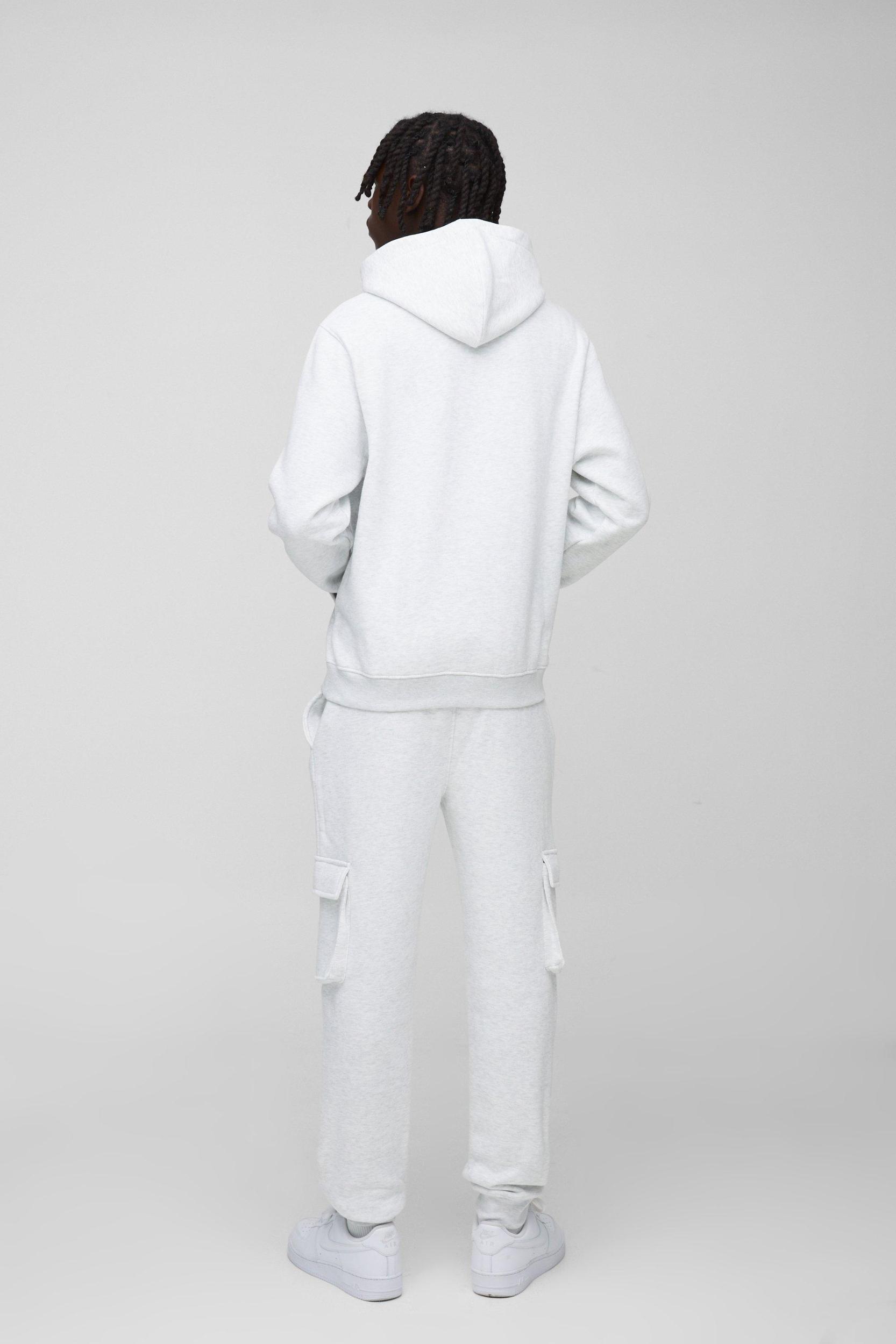 330GSM Basic Regular Fit Over The Head Hoodie | boohooMAN USA Product Image
