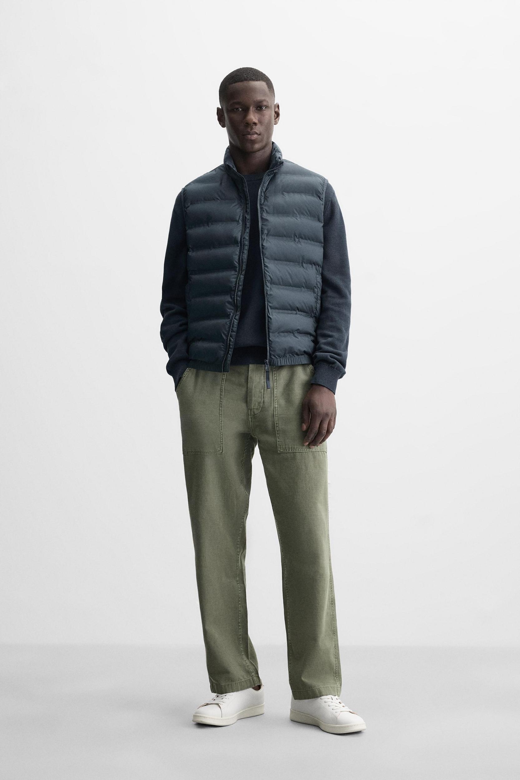 WATER REPELLENT LIGHTWEIGHT PADDED VEST Product Image