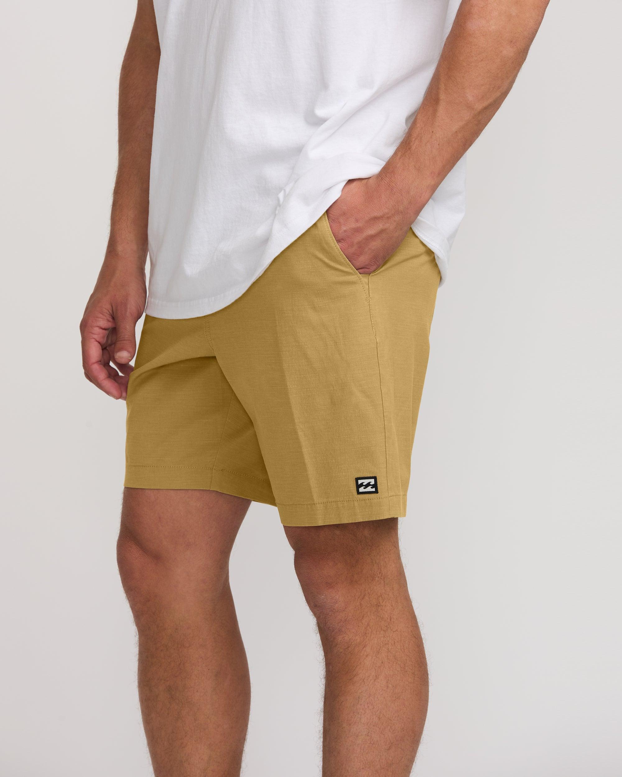 Crossfire Wave Wash Submersible 18" Hybrid Shorts - Khaki Male Product Image