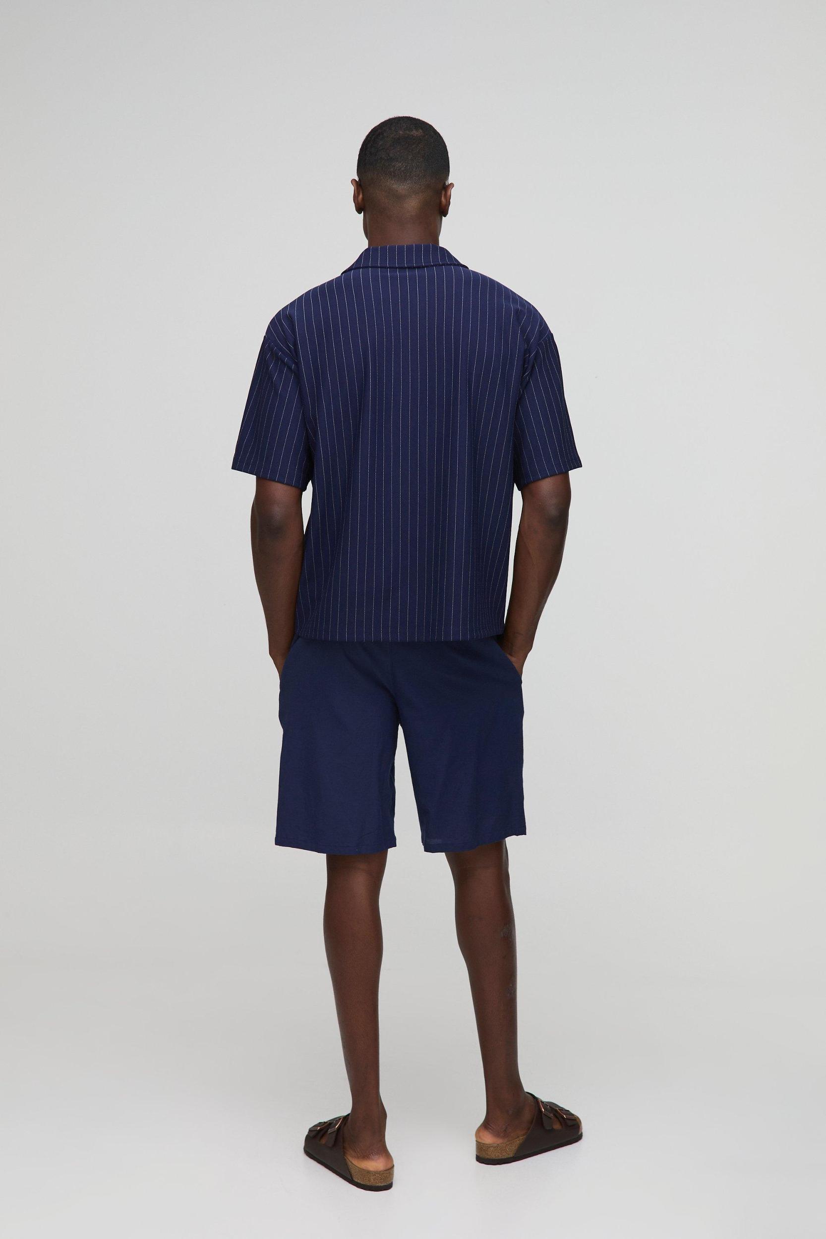 Oversized Boxy Pinstripe Revere Polo | boohooMAN USA Product Image