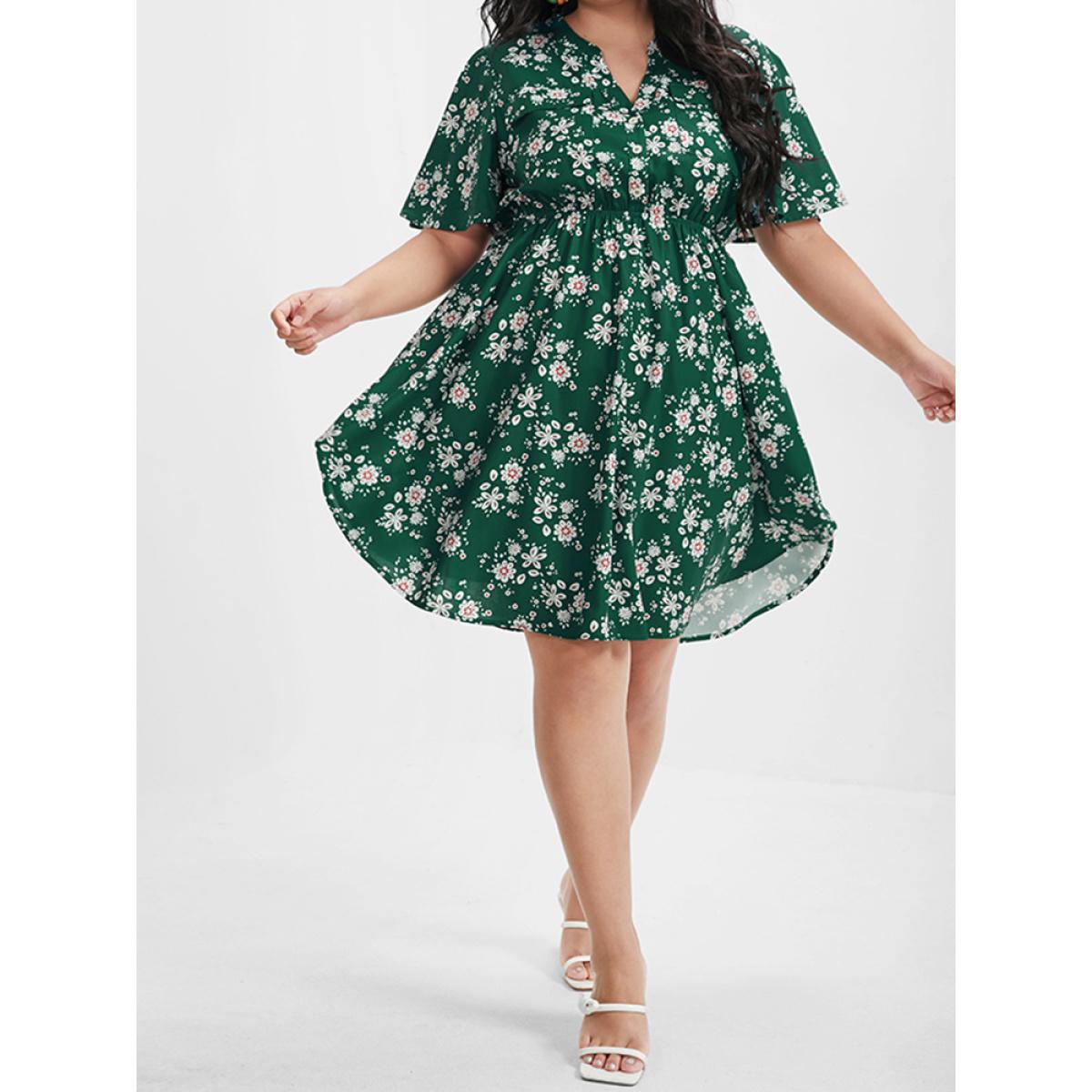 Plus Size Floral Pocket Ruffled V Neck Short Dress DarkGreen Women Elegant Printed V-neck Short sleeve Curvy Knee Dress BloomChic 26/4X Product Image