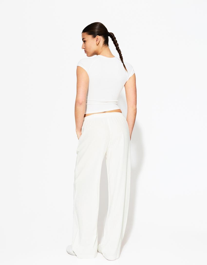 Linen blend pants with an elastic waistband Product Image
