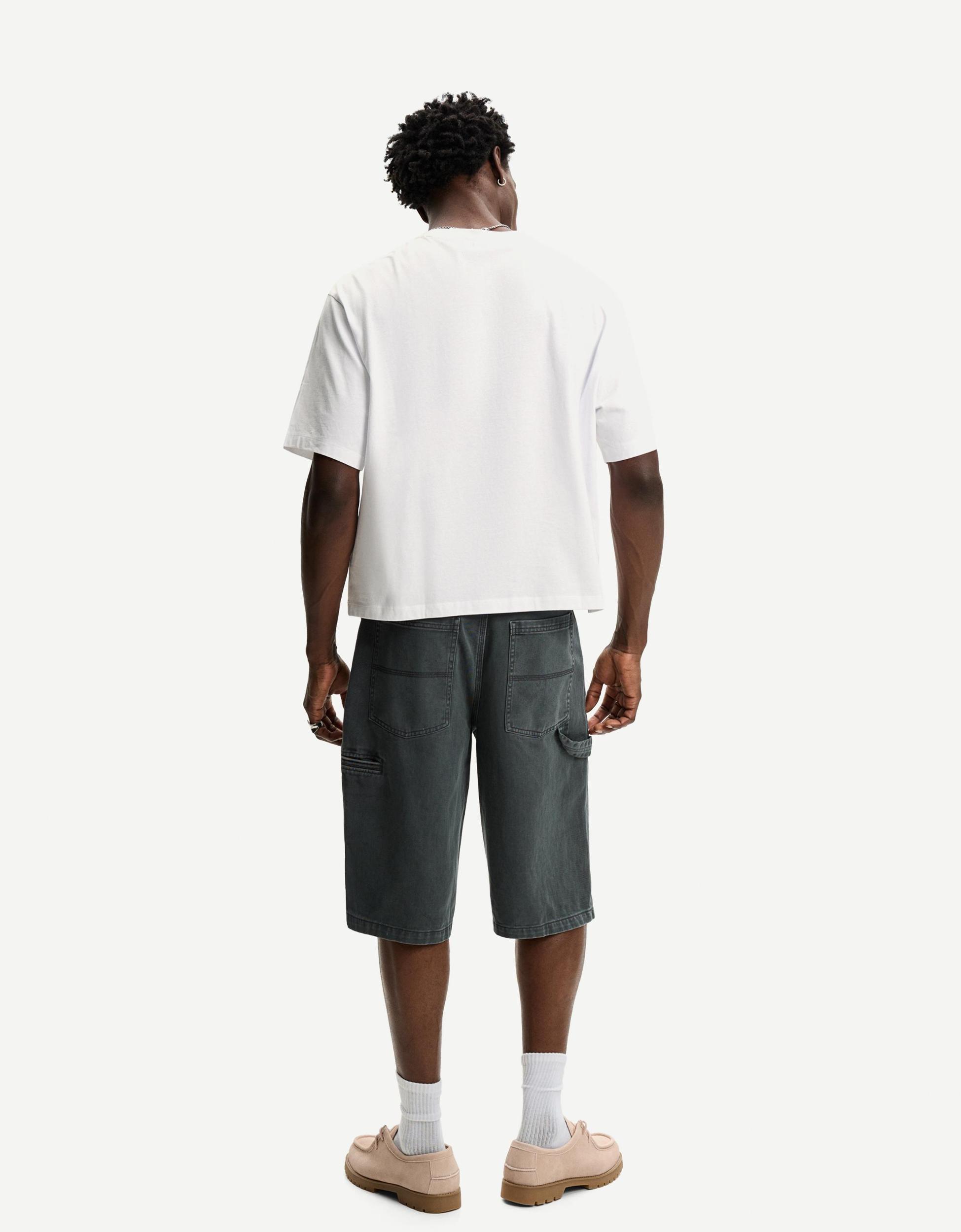 Short sleeve cropped T-shirt with print Product Image