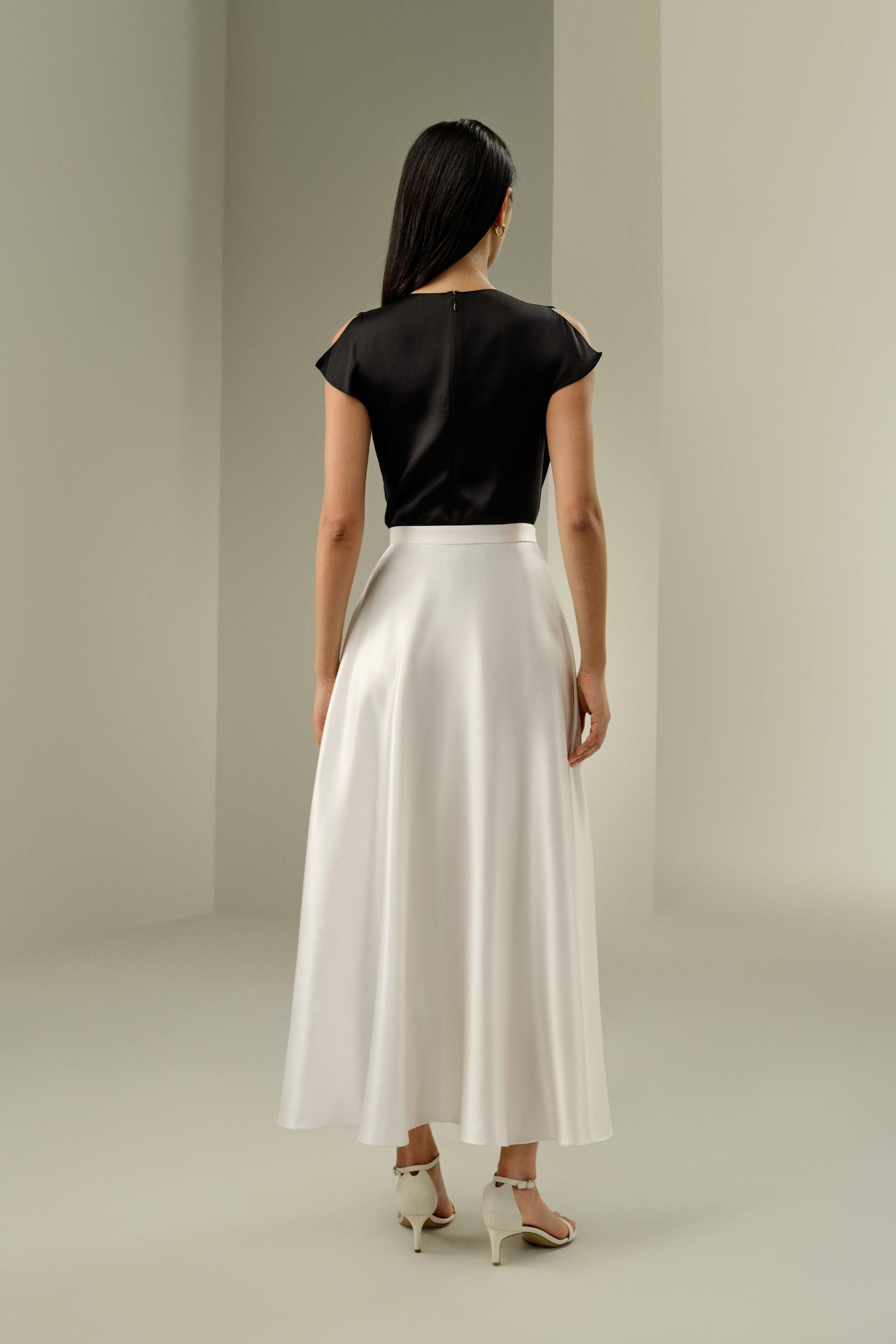 Amaranth Skirt Product Image