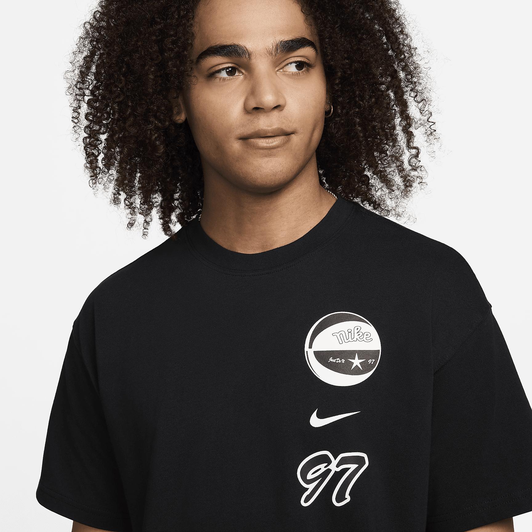 Nike Men's Max90 Basketball T-Shirt Product Image