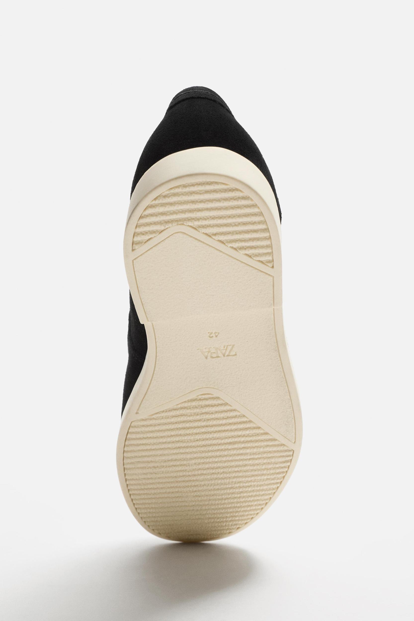 CASUAL LEATHER LOAFERS Product Image