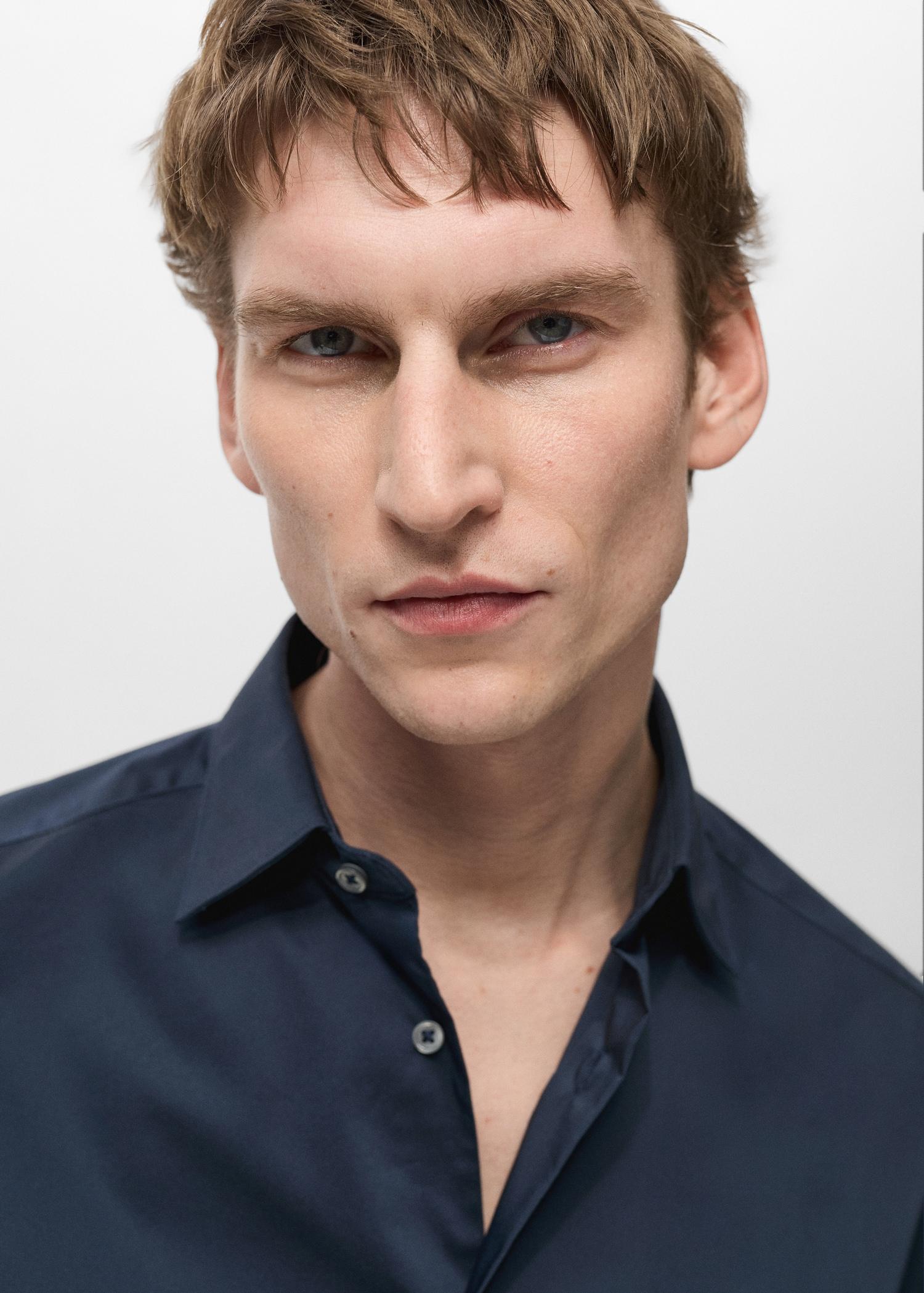 Regular-fit stretch cotton shirt - Men | MANGO USA Product Image