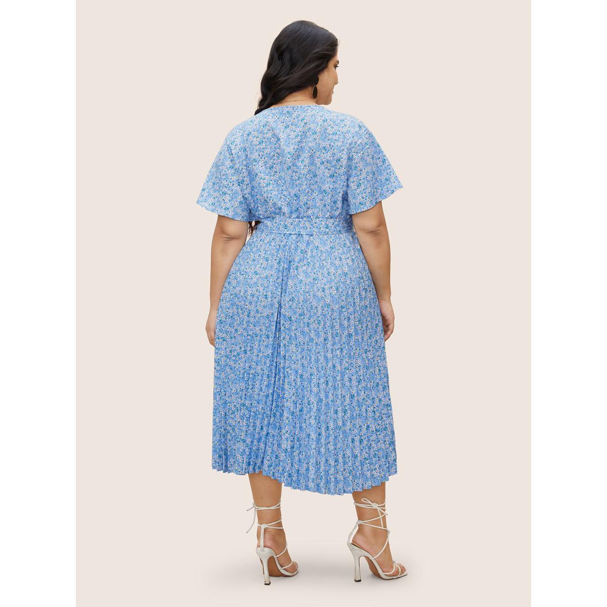 Plus Size Ditsy Floral Overlapping Pleated Belted Dress LightBlue Women Elegant Overlapping V-neck Short sleeve Curvy BloomChic 12/L Product Image