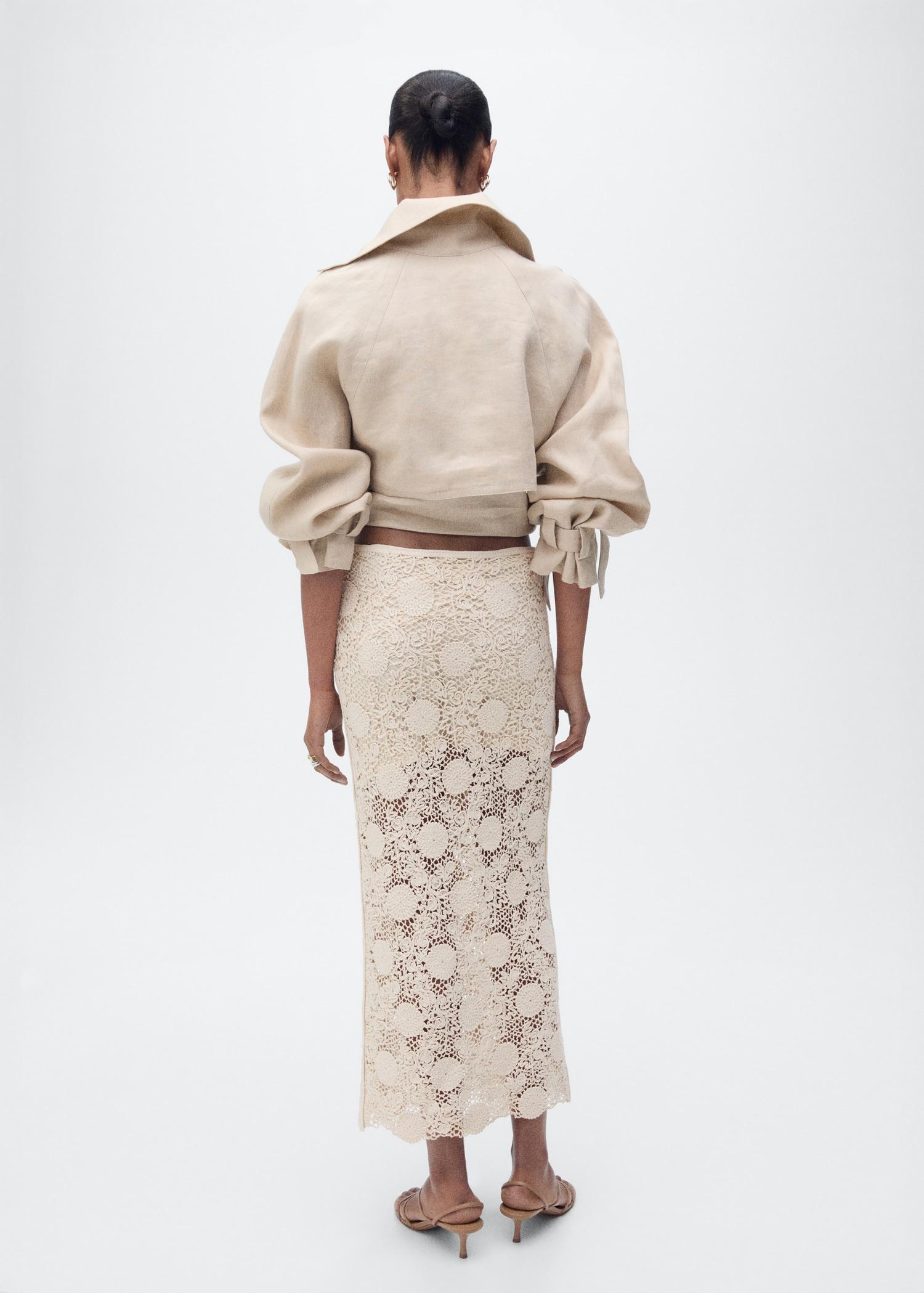 Long crochet floral skirt - Women | MANGO USA Product Image