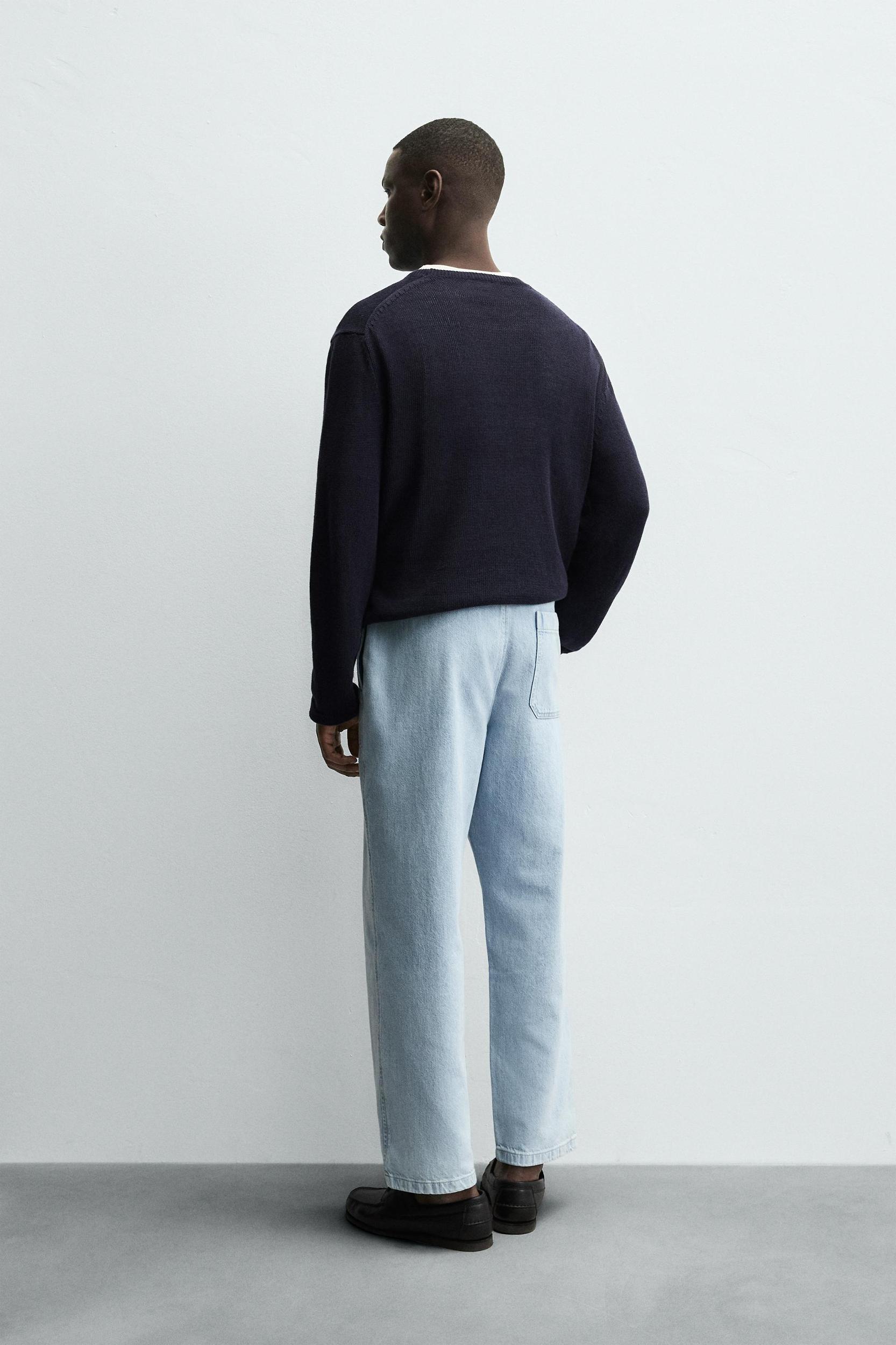 LIGHTWEIGHT JOGGER FIT JEANS Product Image