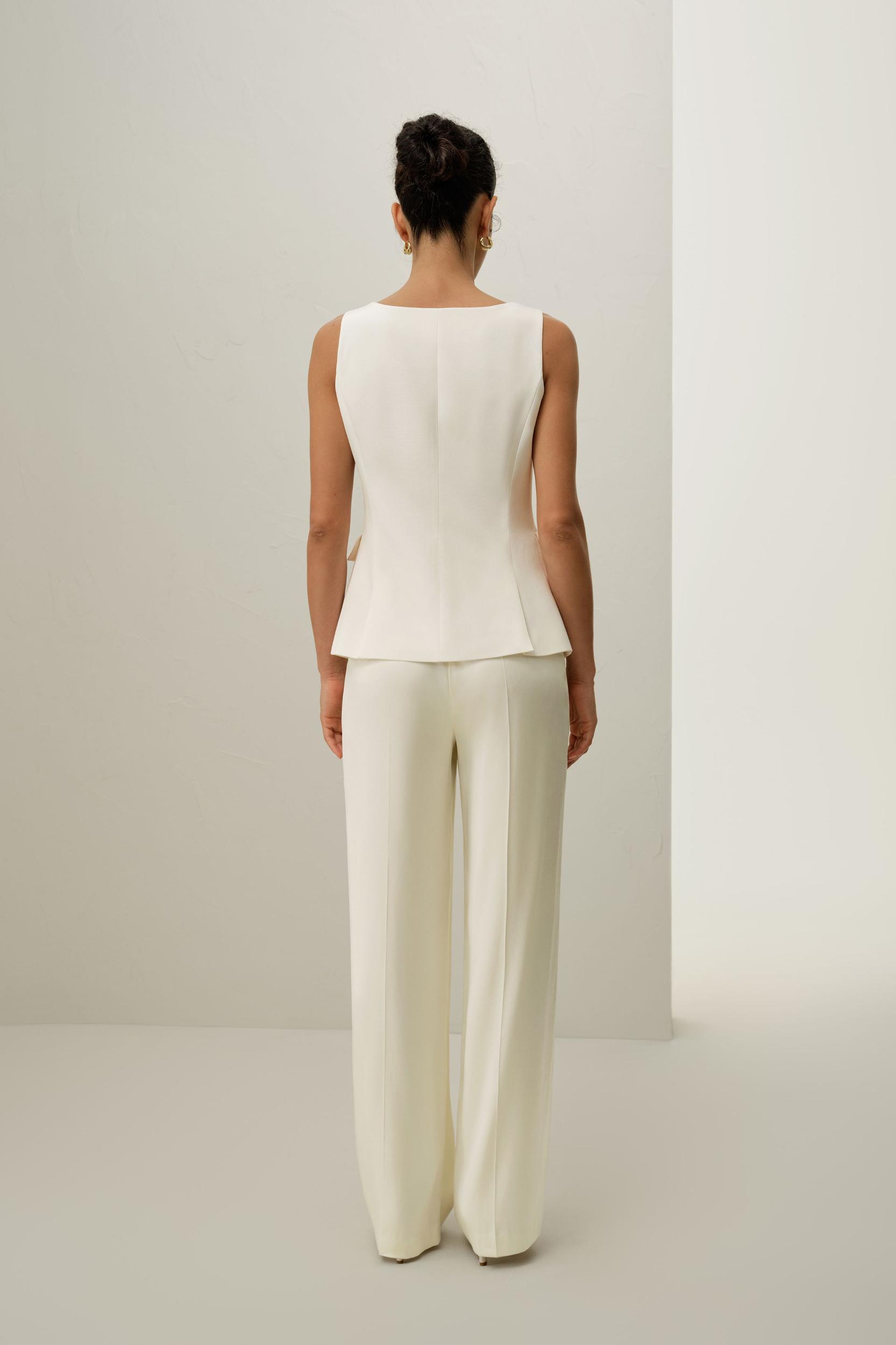 Cintré Vest Product Image