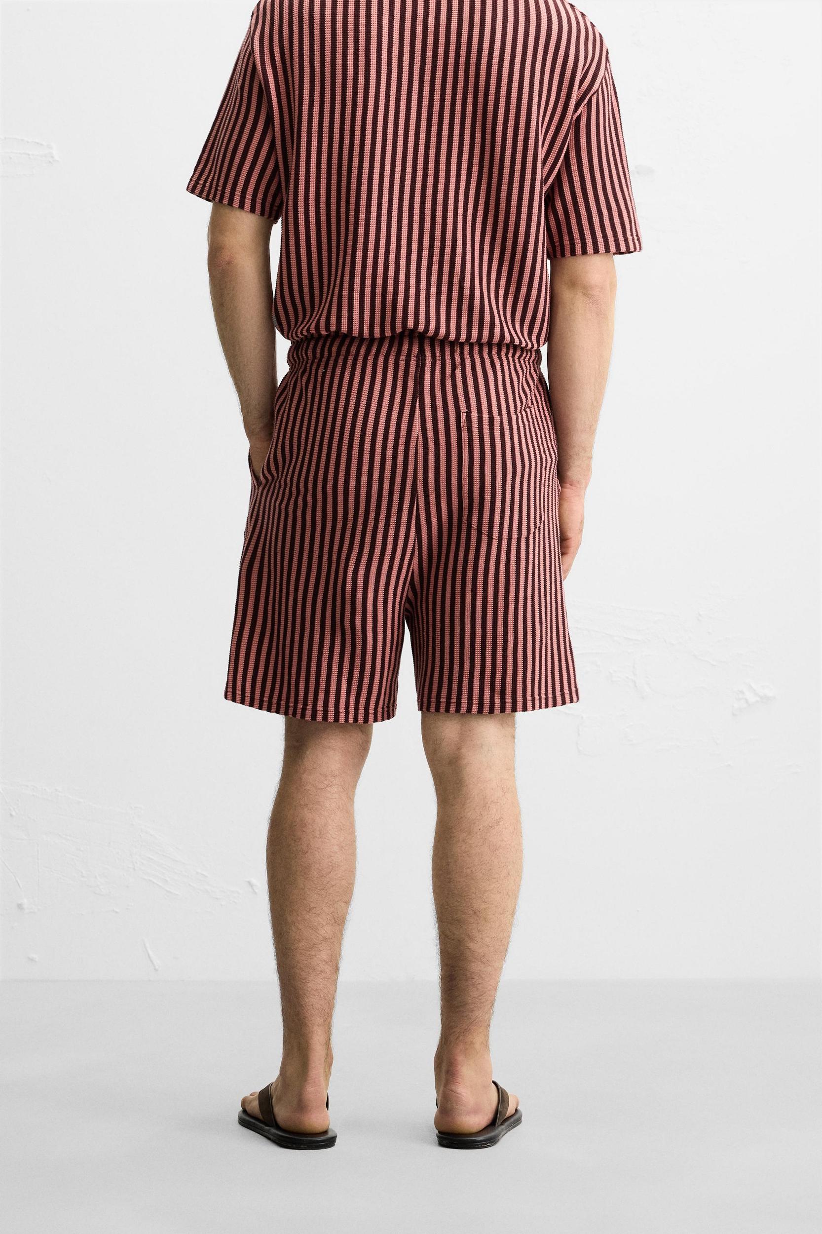 STRIPED JACQUARD SHORTS Product Image