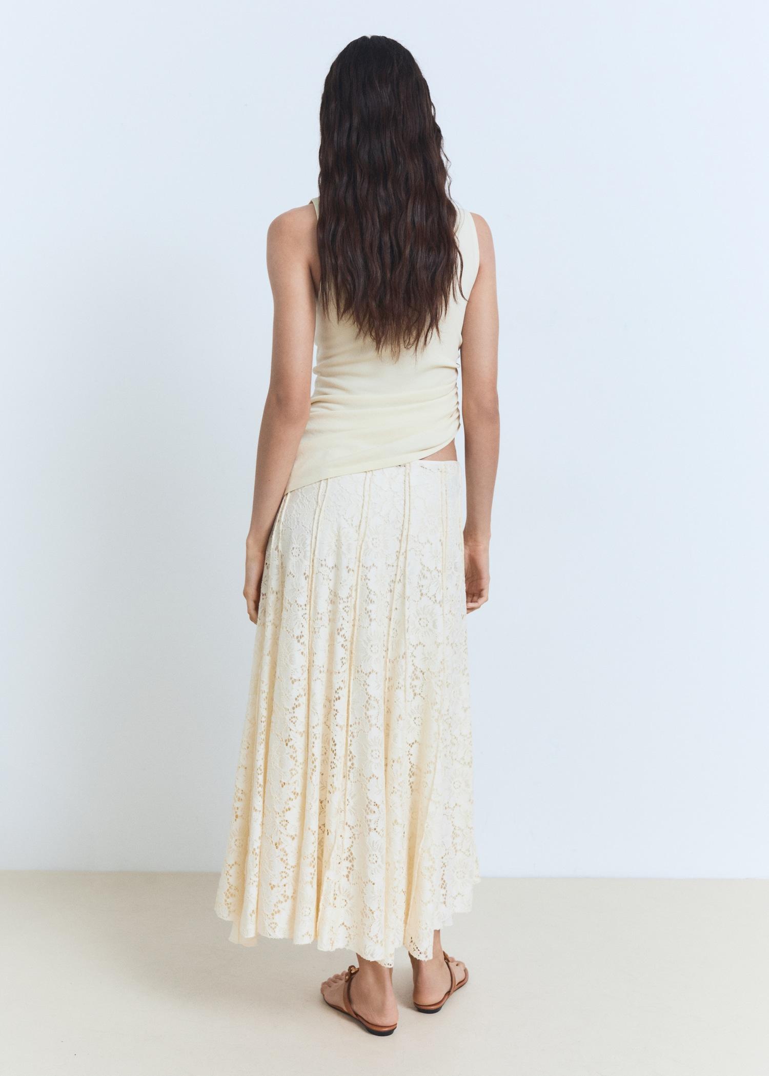 Long lace skirt - Women | MANGO USA Product Image