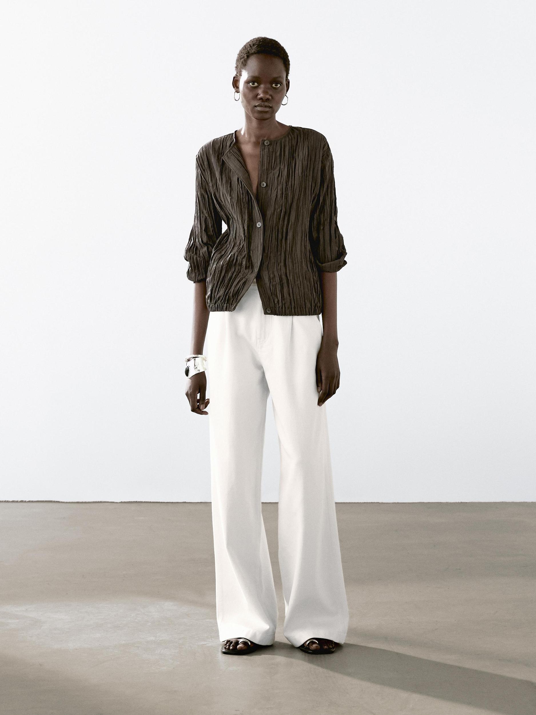 Relaxed fit mid-rise trousers Product Image