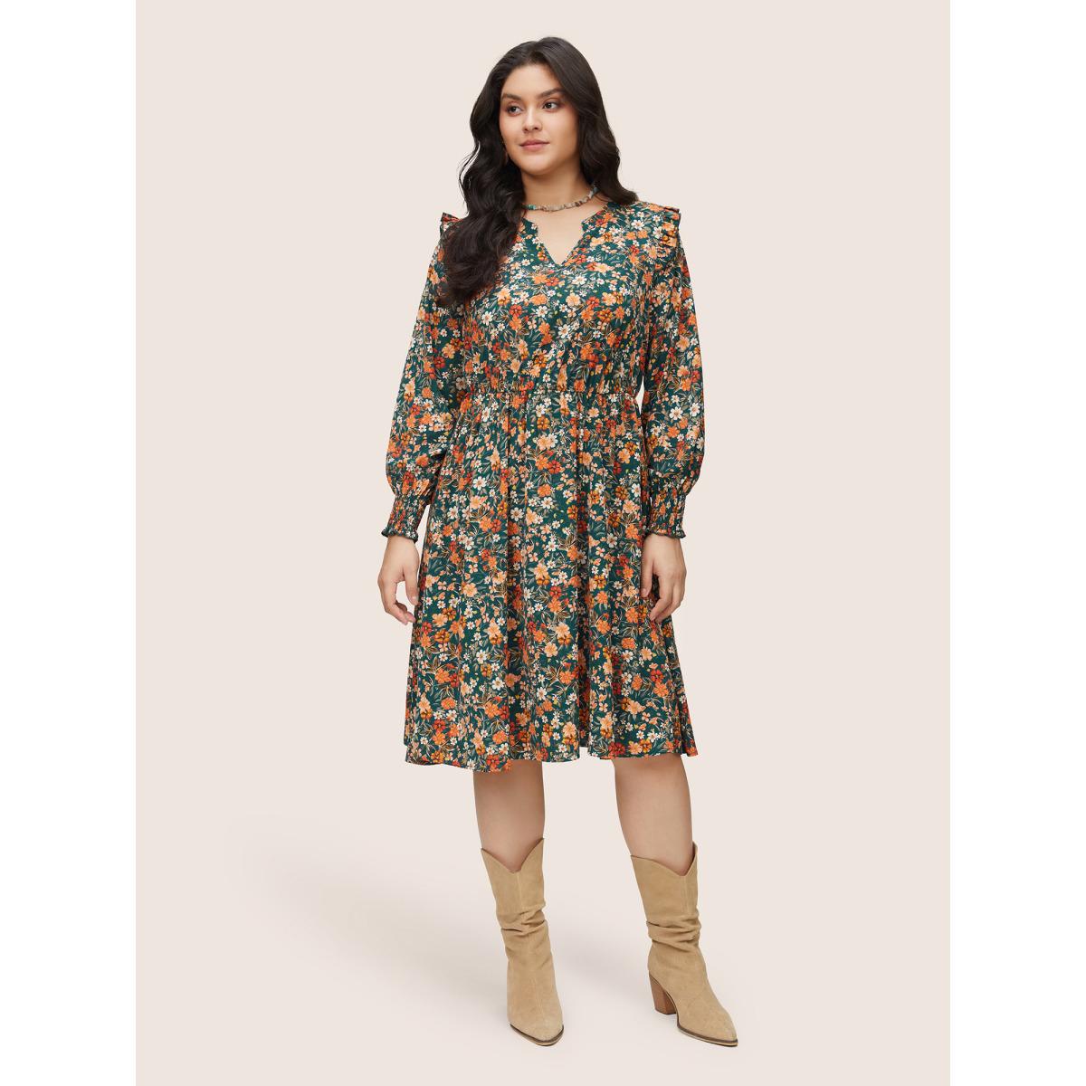 Plus Size Ditsy Floral Notched Pocket Shirred Cuffs Dress DarkGreen Women Elegant Printed Notched collar Long Sleeve Curvy Midi Dress BloomChic 28/5X Product Image