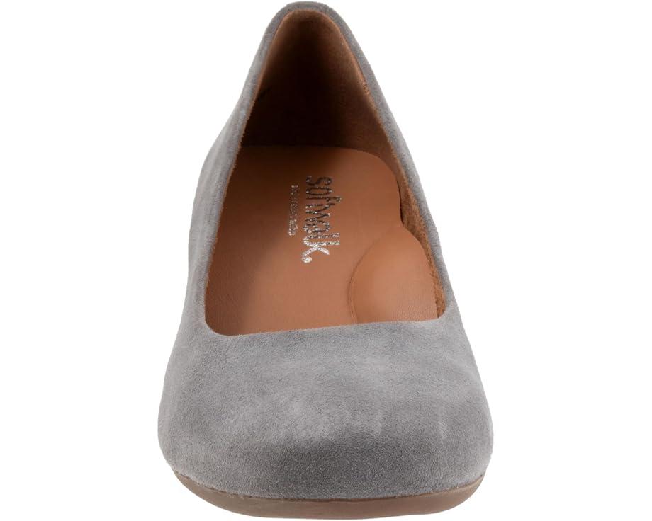 Women's SoftWalk Lynn Product Image