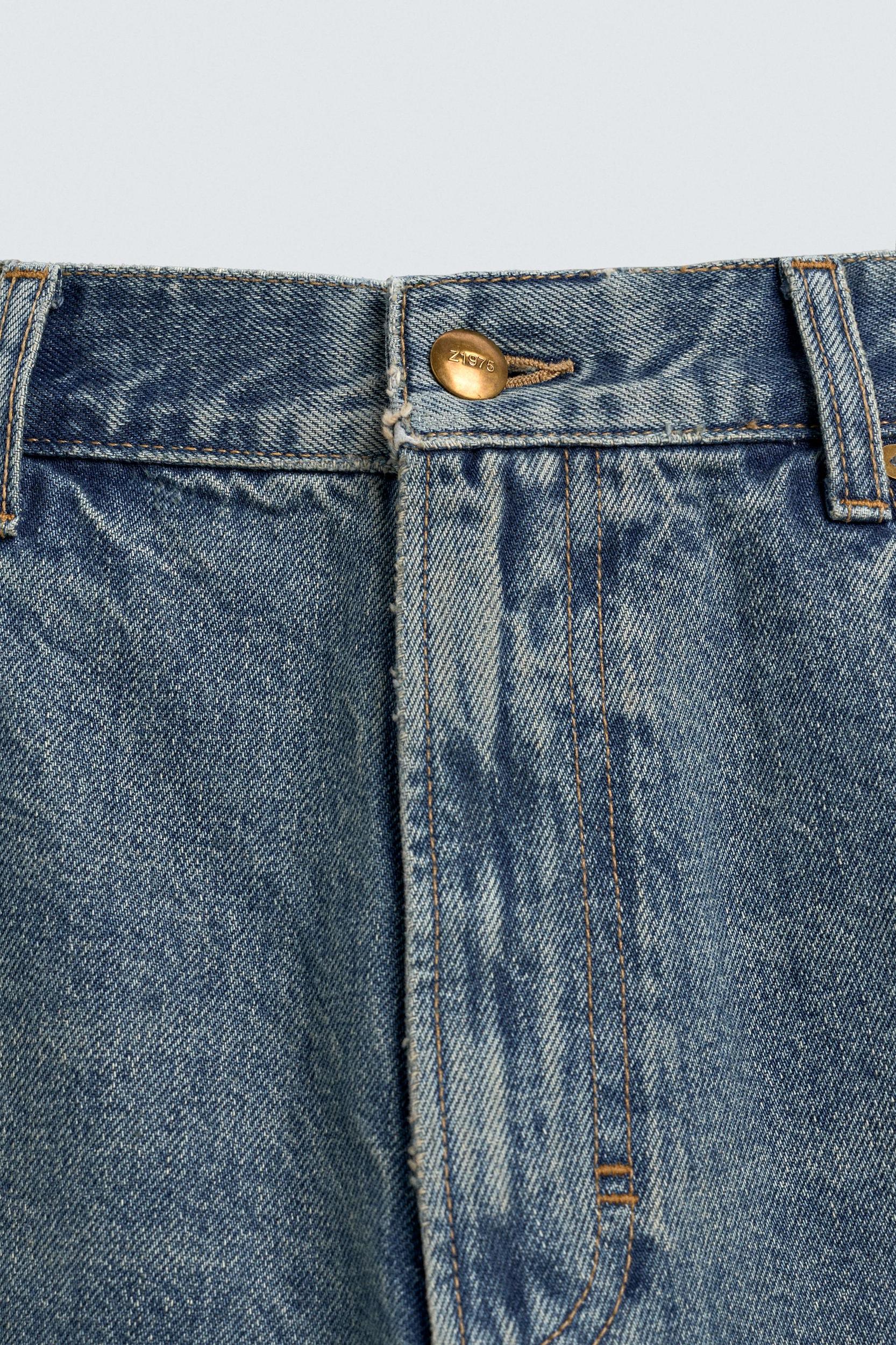 METALLIC STUD BAGGY FIT DENIM SHORTS Product Image
