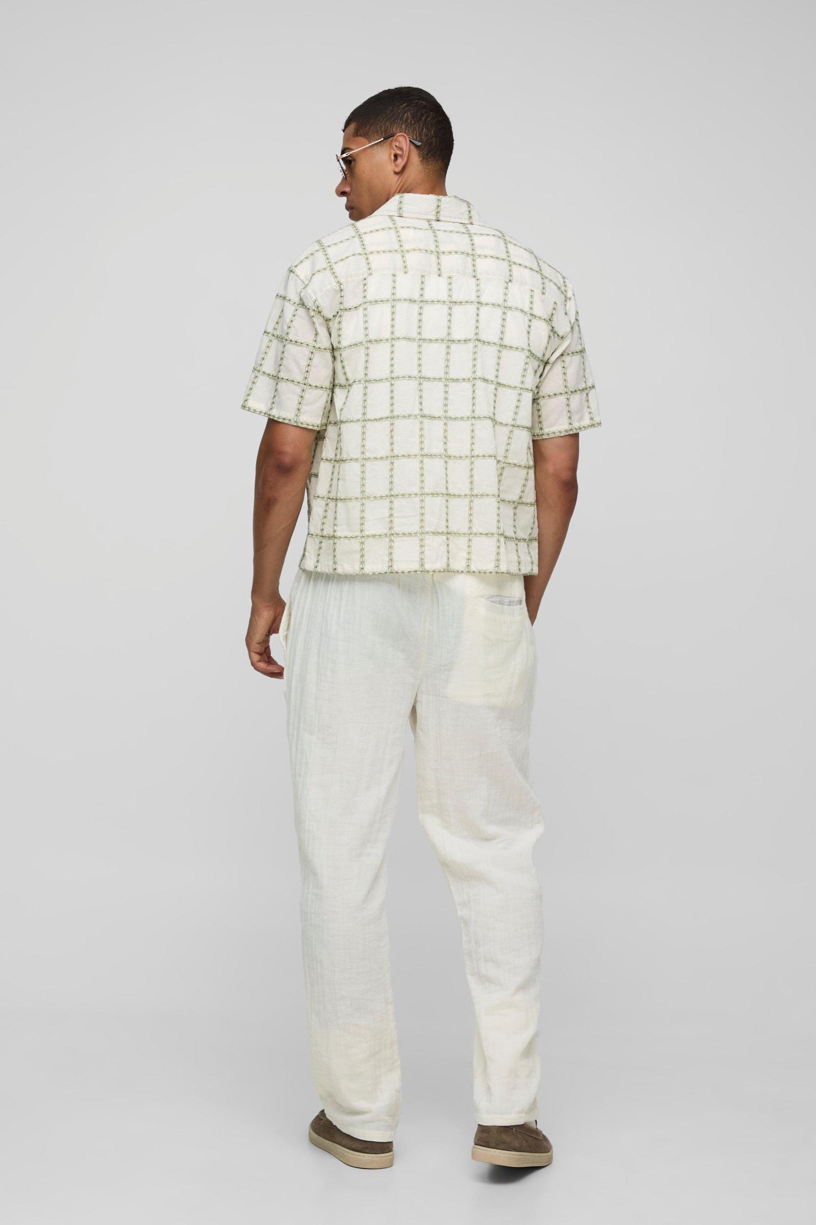 Oversized Boxy Embroiddery Check Collared Shirt | boohooMAN USA Product Image