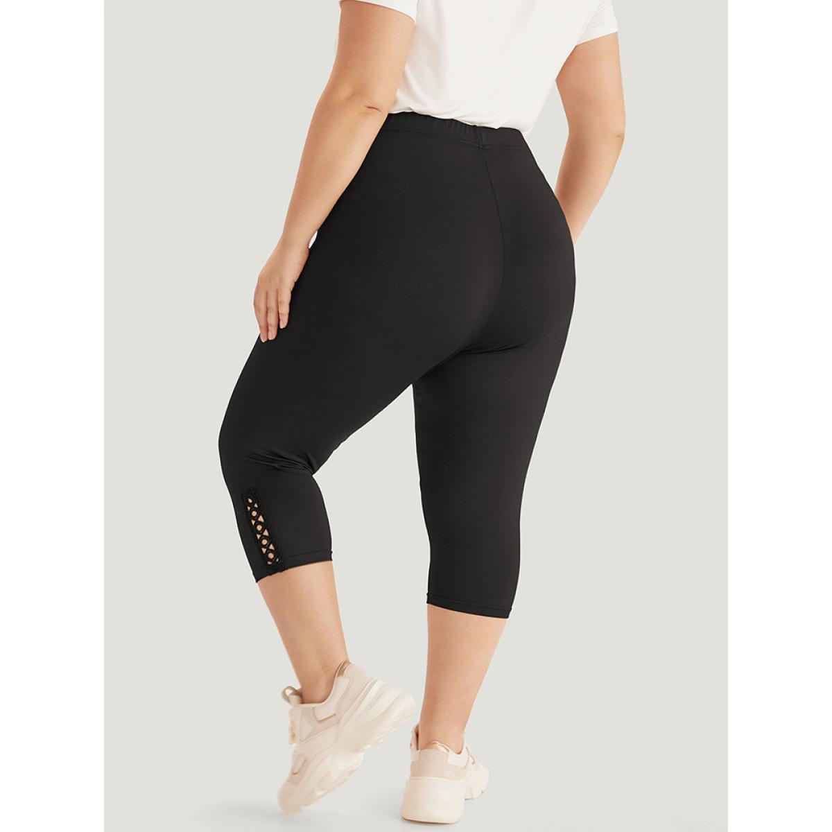 Plus Size Plain Crisscross Side Patchwork High Rise Leggings Women Black Elegant High stretch Skinny High Rise Dailywear Leggings BloomChic 26/4X Product Image