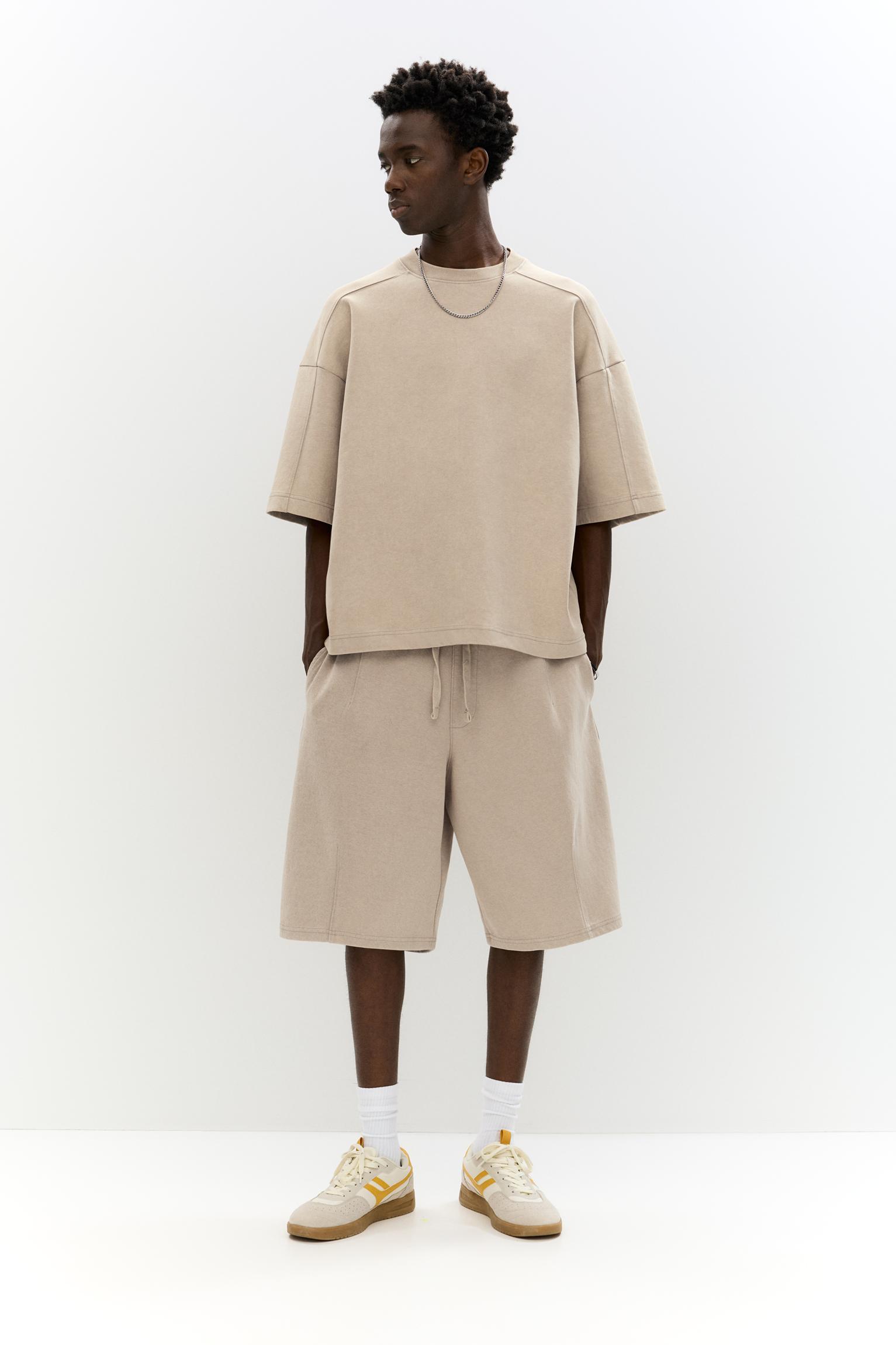 Super baggy Bermuda short sweatpants Product Image