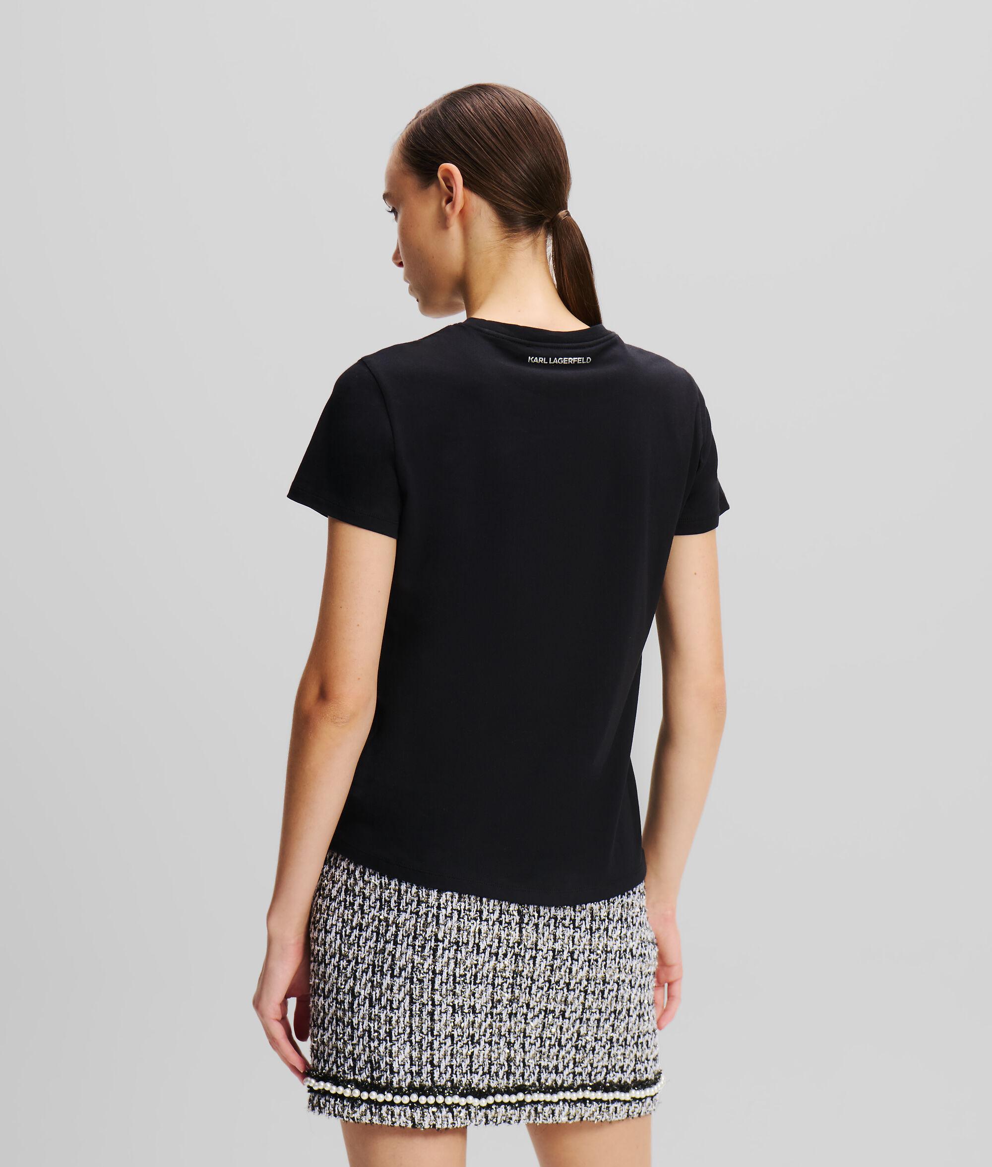 BOUCLÉ SIGNATURE T-SHIRT Product Image