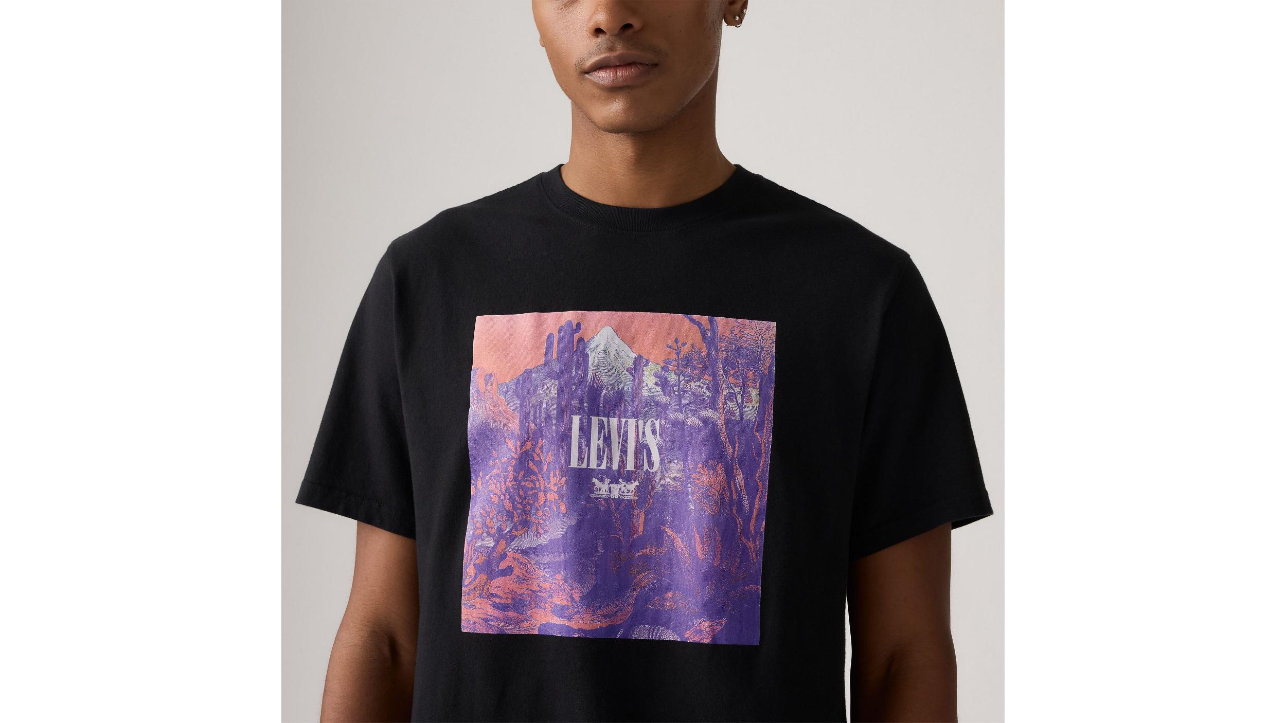 Relaxed Fit Short-Sleeve Graphic T-Shirt Product Image