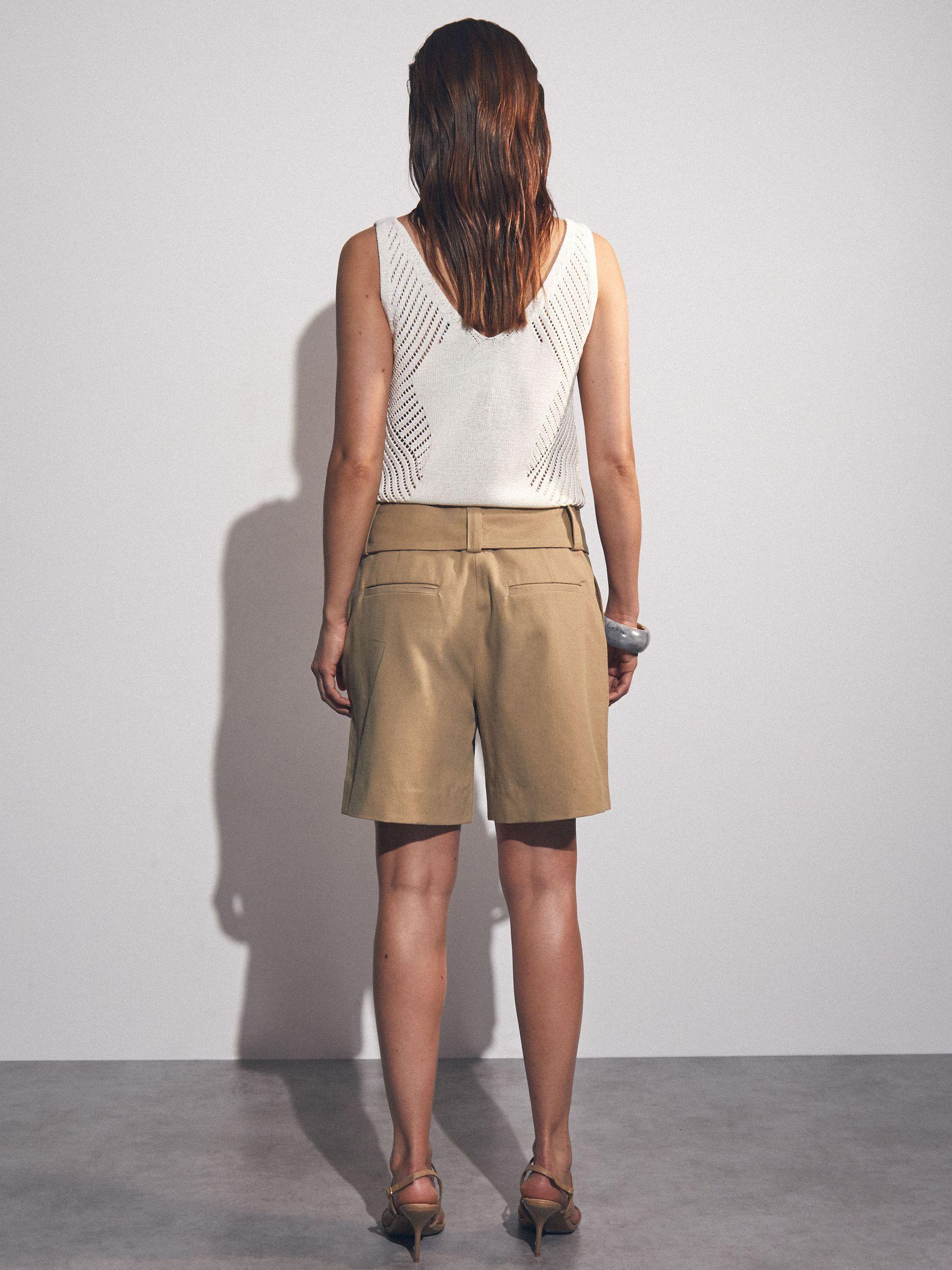 Cotton-Blend Belted Shorts With Linen in Camel Product Image