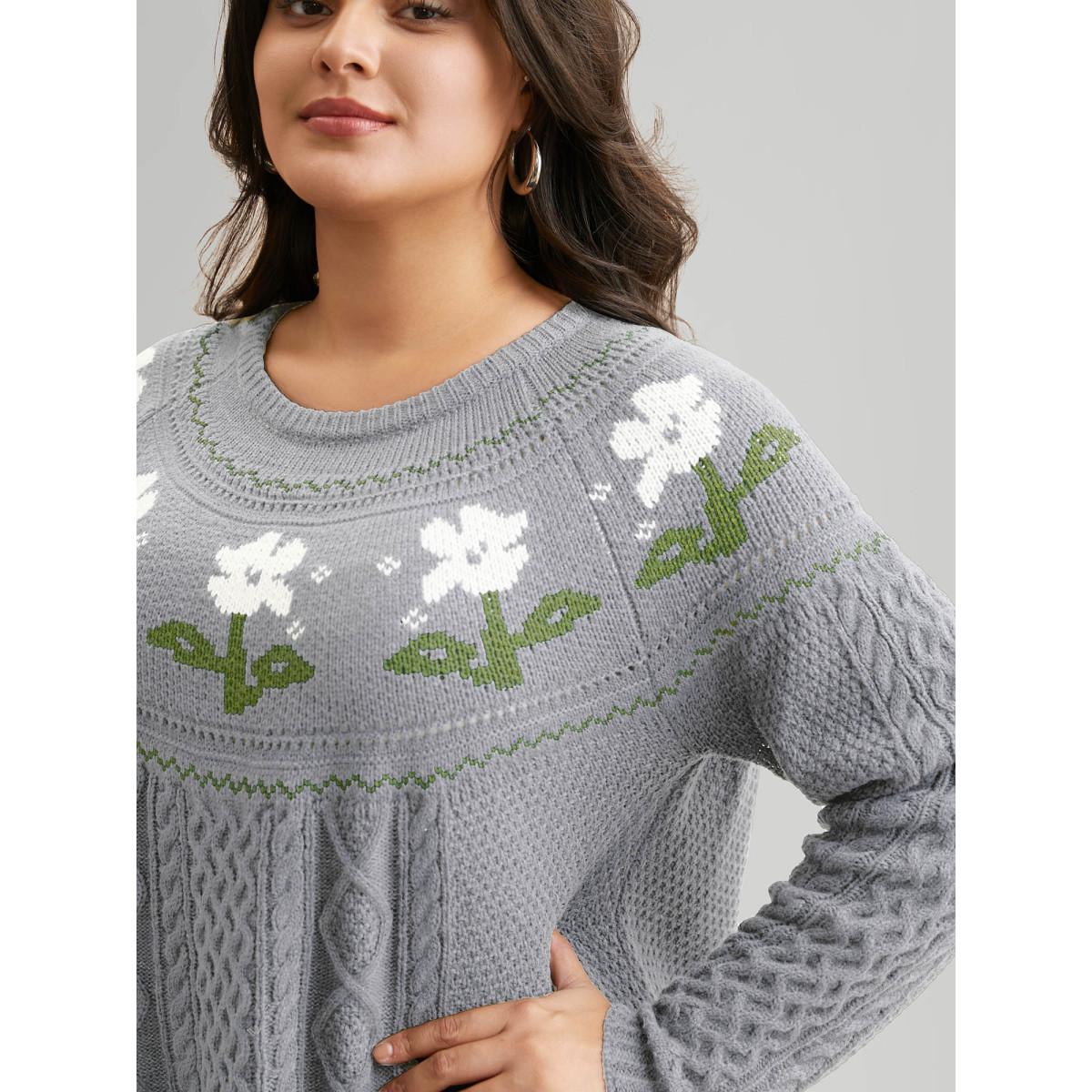 Plus Size Floral Jacquard Raglan Sleeve Pullover LightGray Women Leisure Long Sleeve Round Neck Casual Pullovers BloomChic 28/5X Product Image