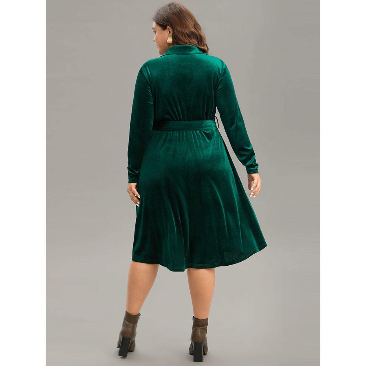Plus Size Plain Texture Velvet Button Up Belted Dress DarkGreen Women Elegant Velvet Notched collar Long Sleeve Curvy Midi Dress BloomChic 18-20/2X Product Image