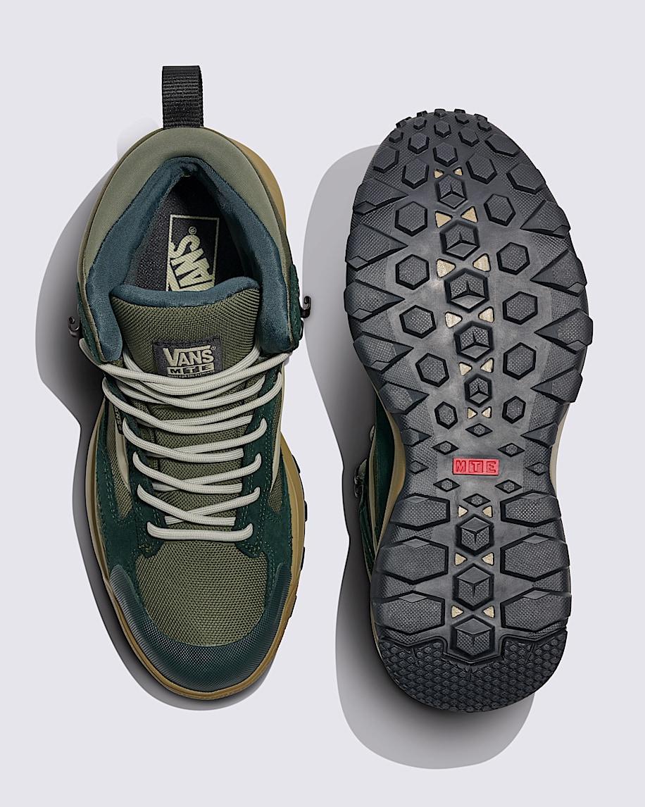 Crestline Waterproof Shoe in Green / Black| Vans US Product Image