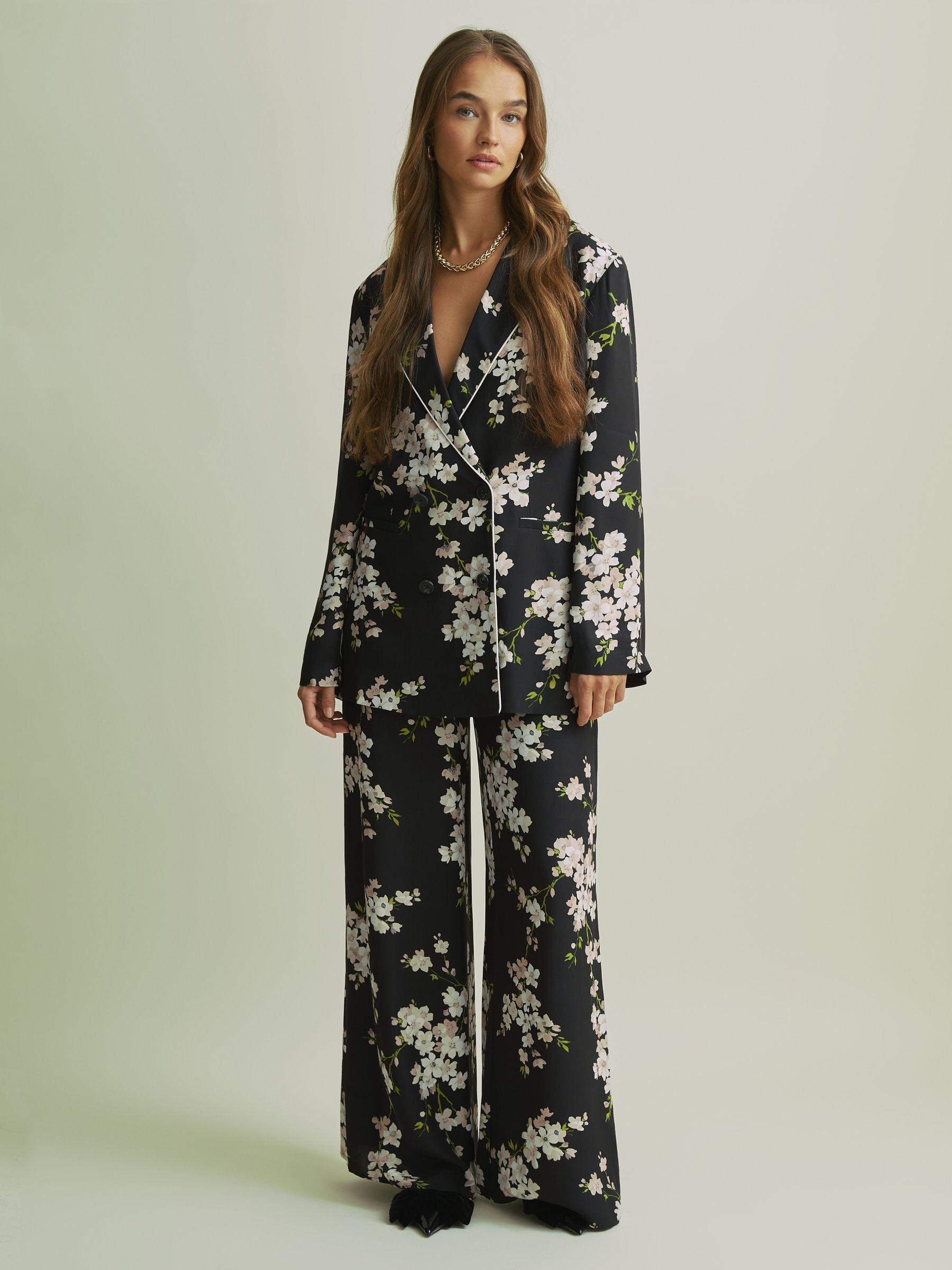 Florere High Rise Wide Leg Trousers in Black Product Image