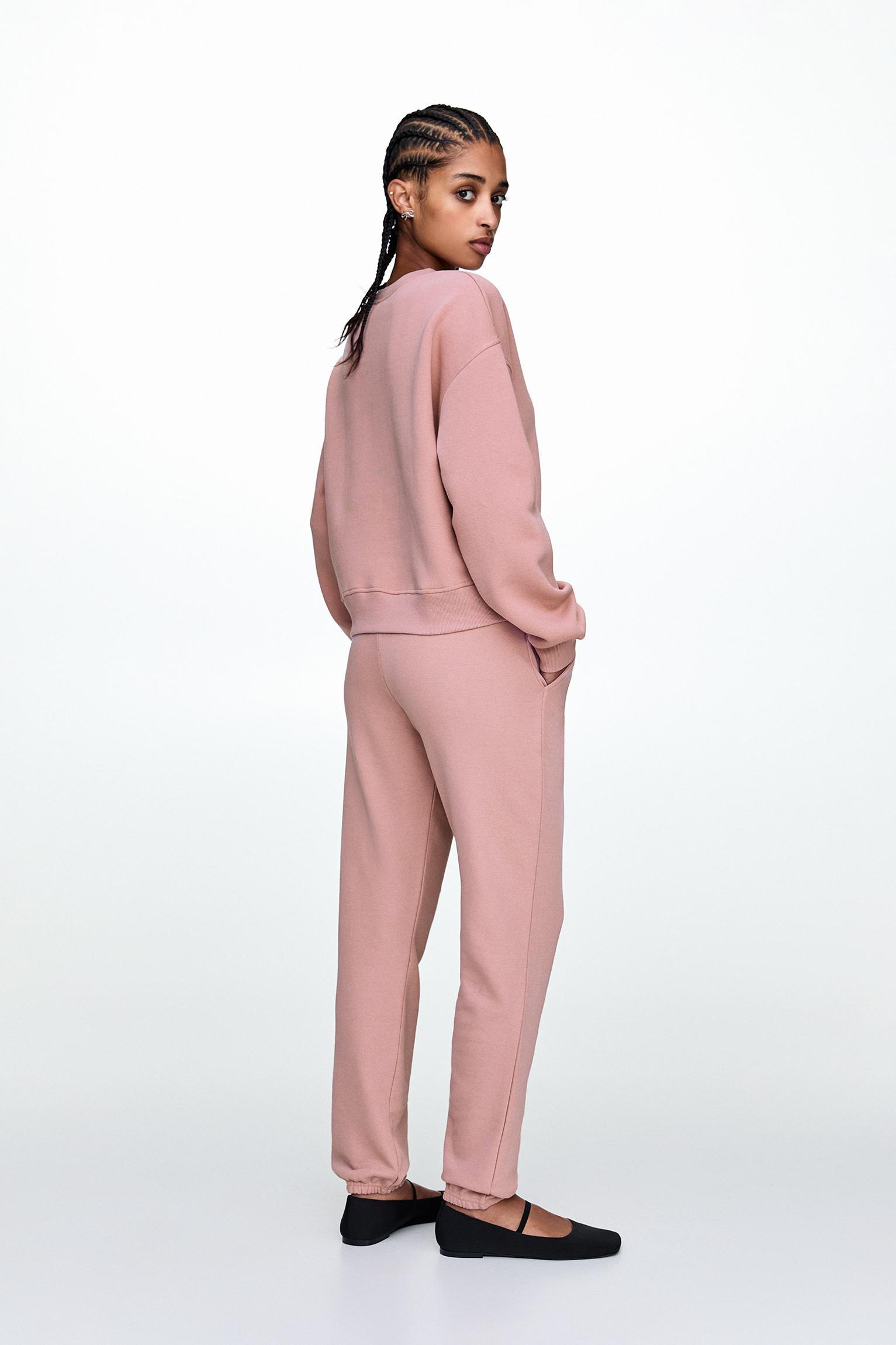 Sweatsuit set with sweatshirt and sweatpants Product Image